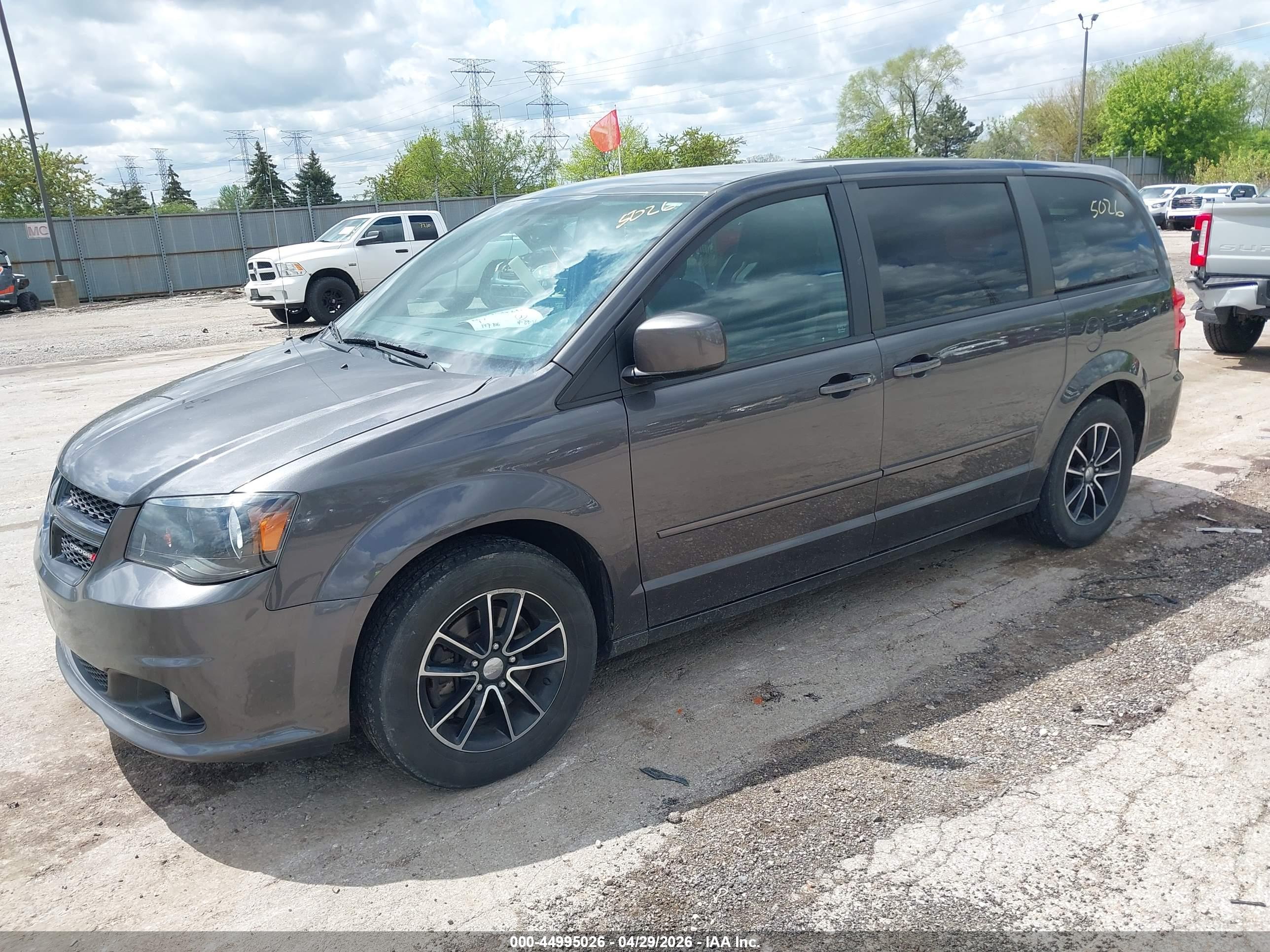 DODGE GRAND image 2