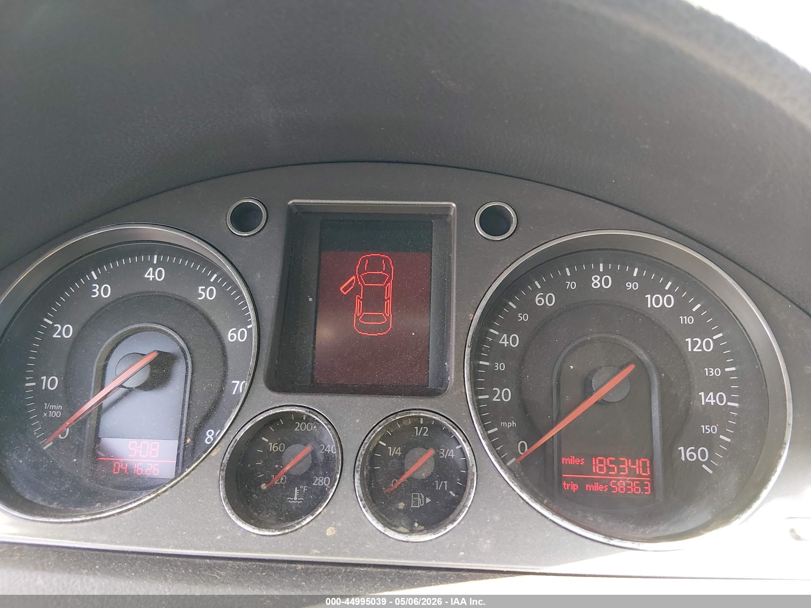 VOLKSWAGEN PASSAT image 7
