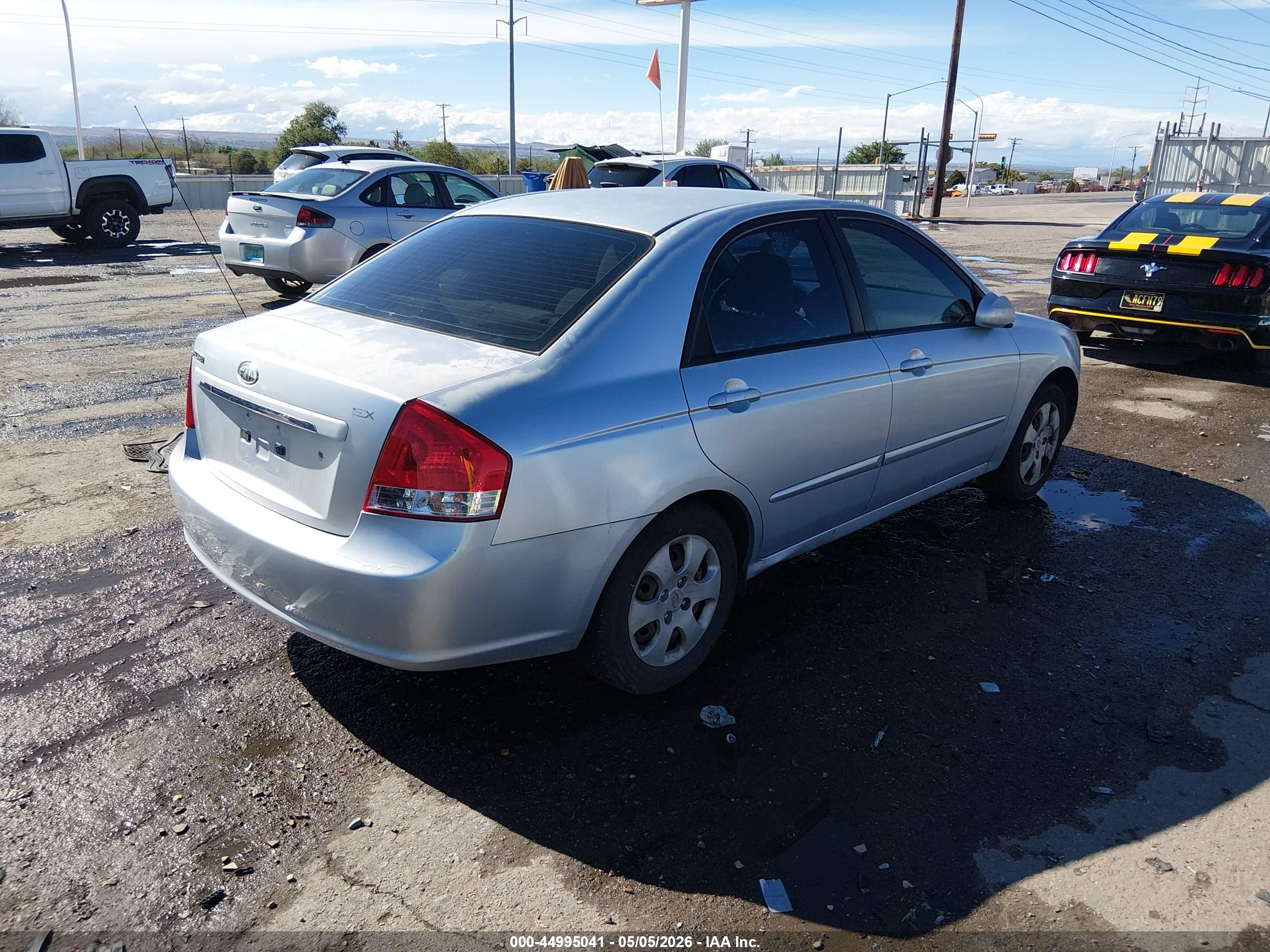 KIA SPECTRA image 4
