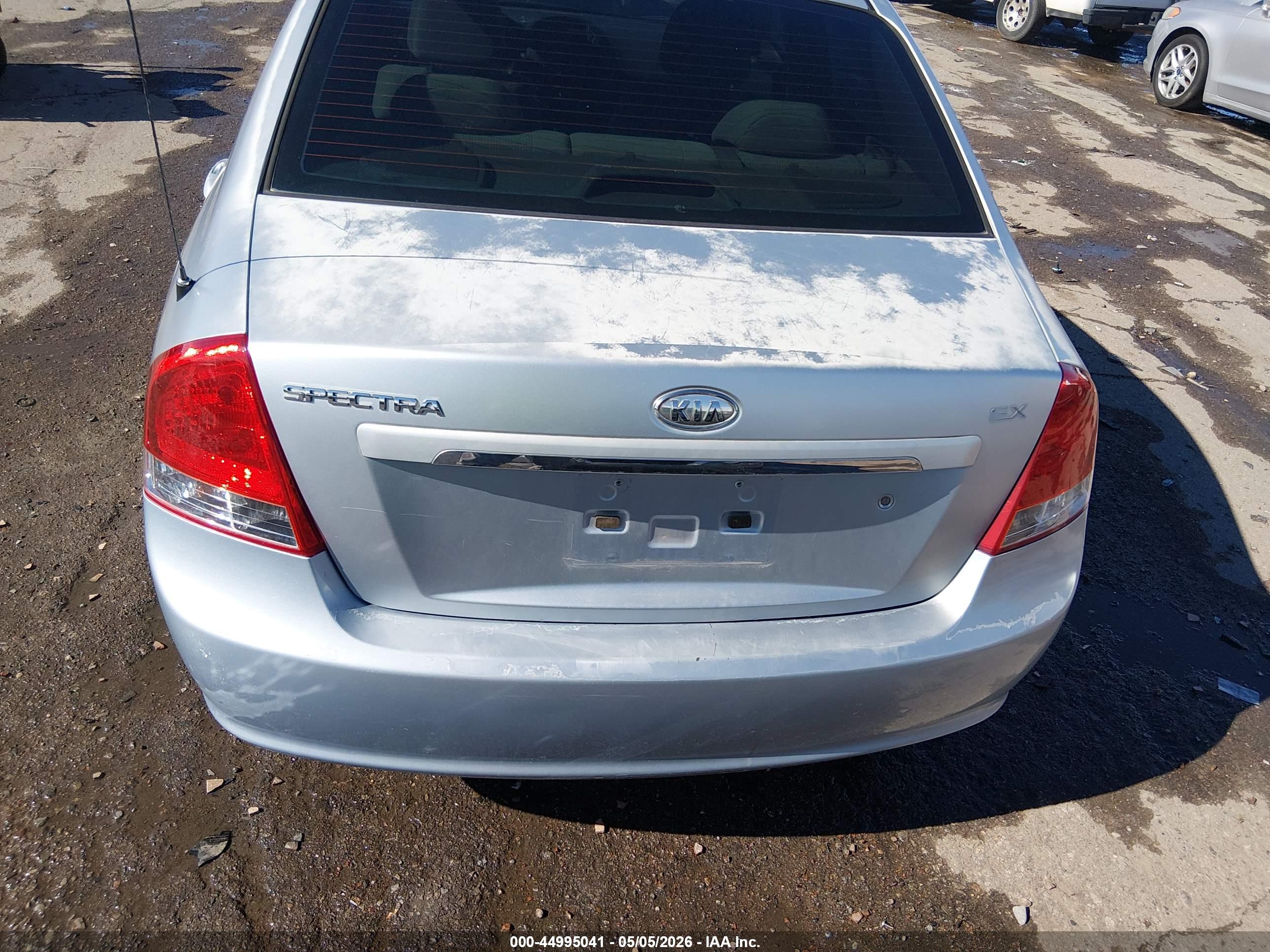 KIA SPECTRA image 6