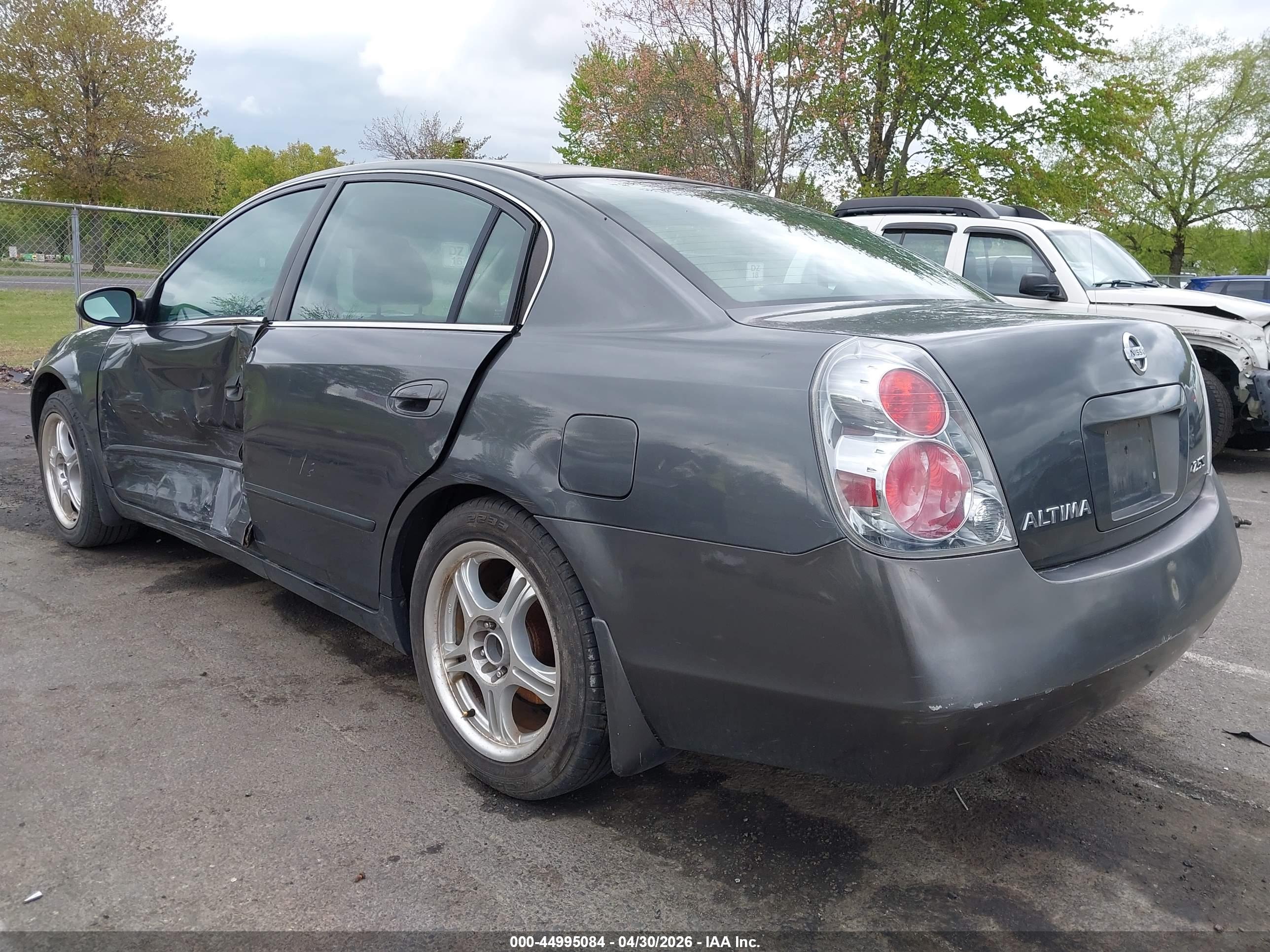 NISSAN ALTIMA image 3