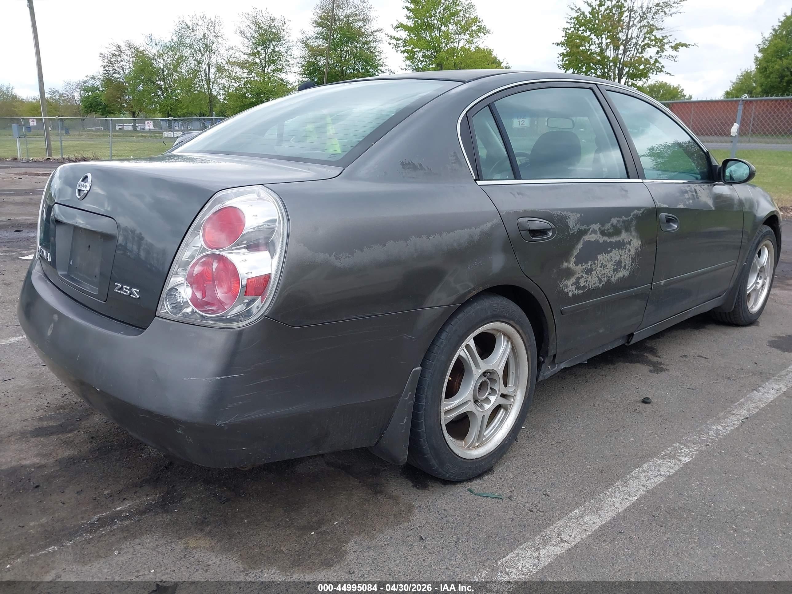 NISSAN ALTIMA image 4