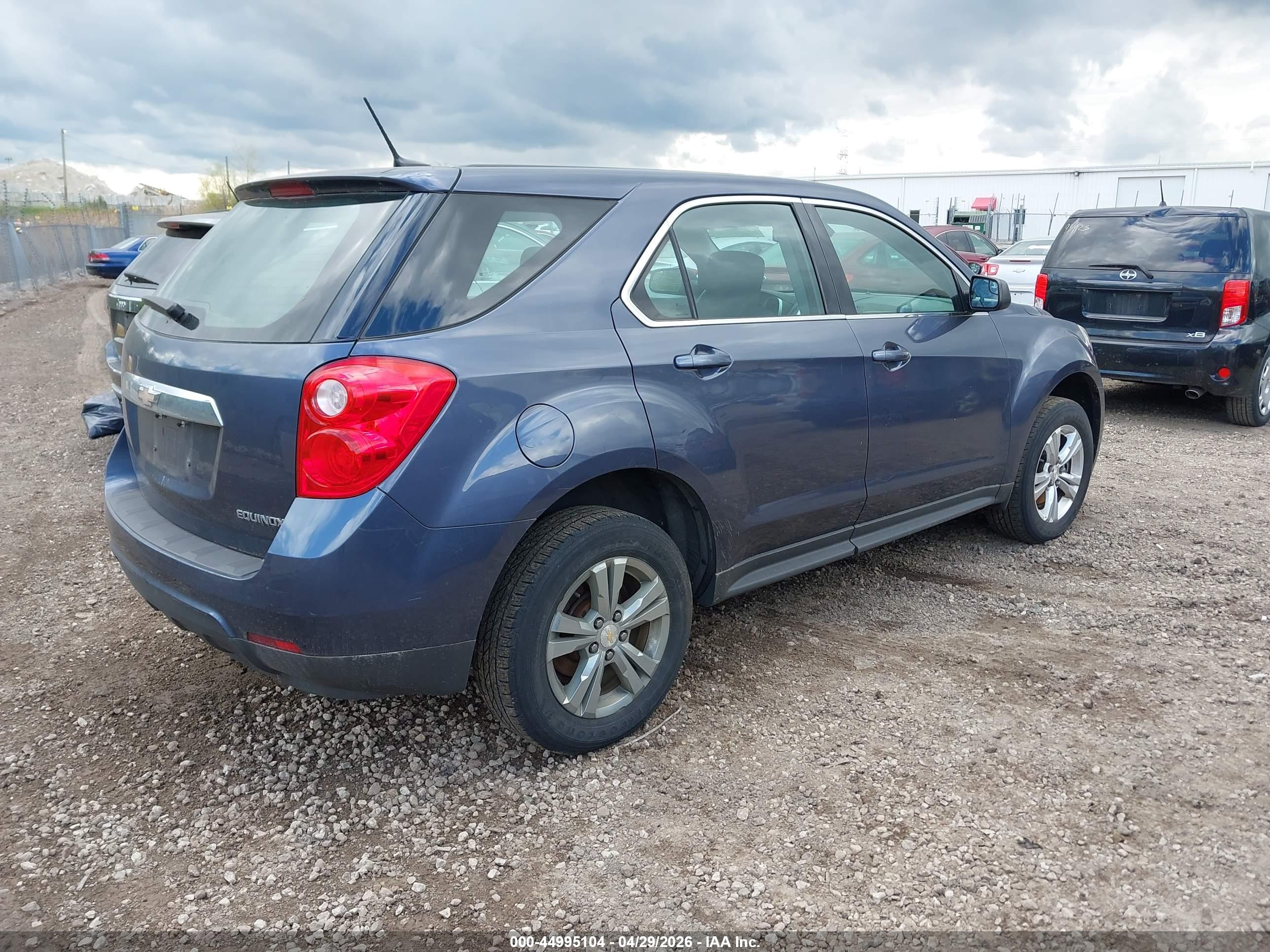 CHEVROLET EQUINOX image 4