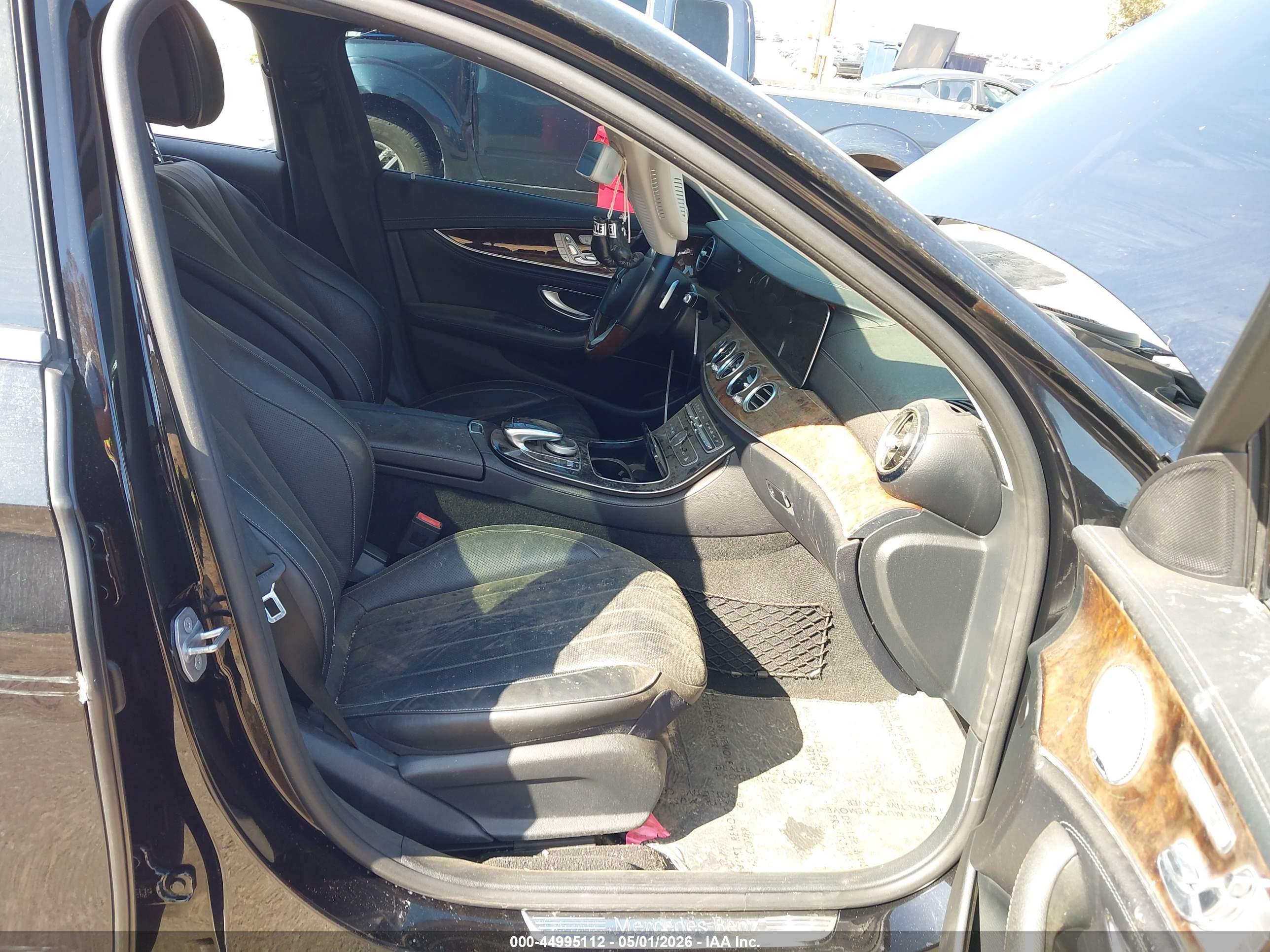 MERCEDES-BENZ E image 5