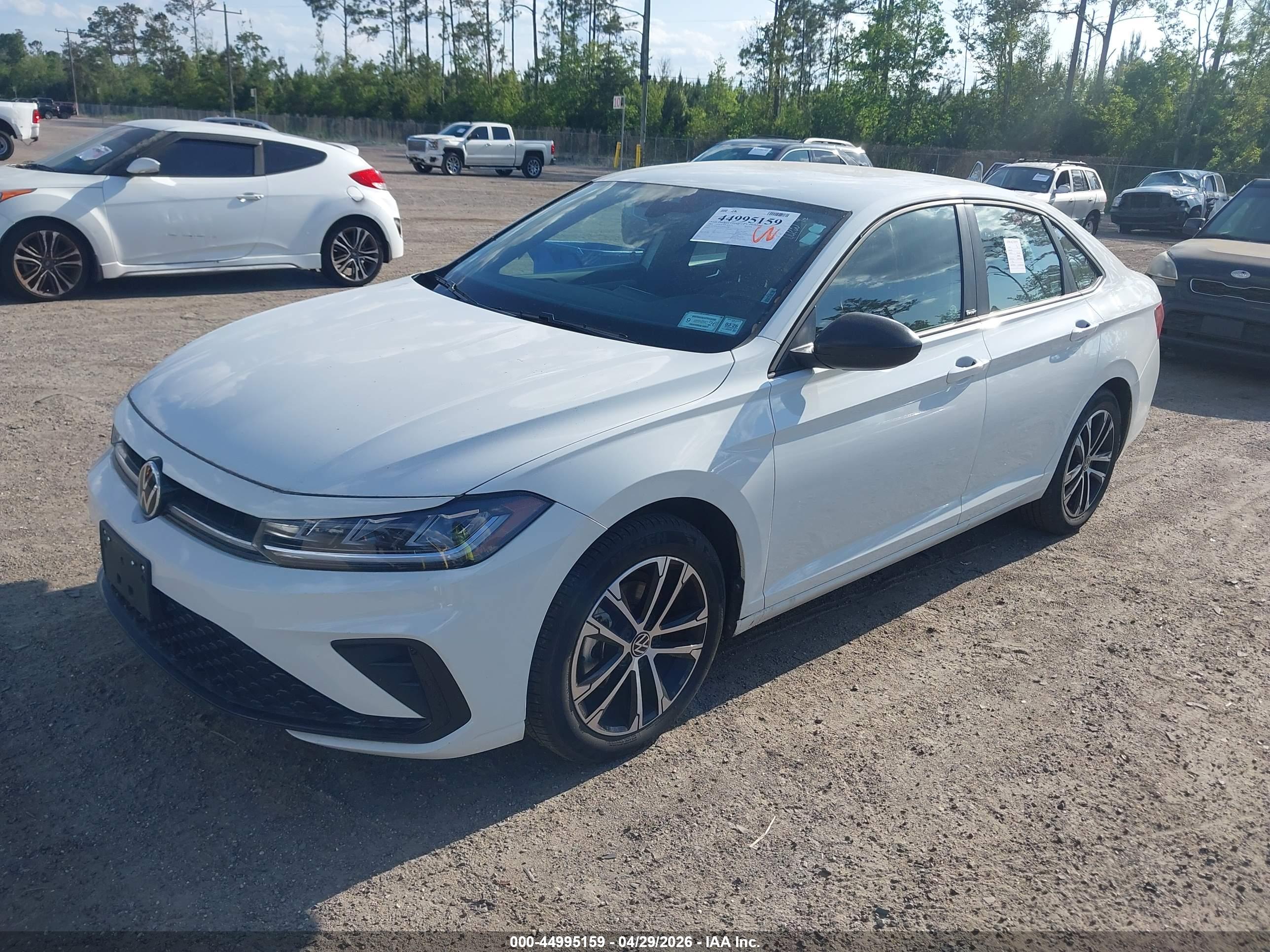 VOLKSWAGEN JETTA image 2