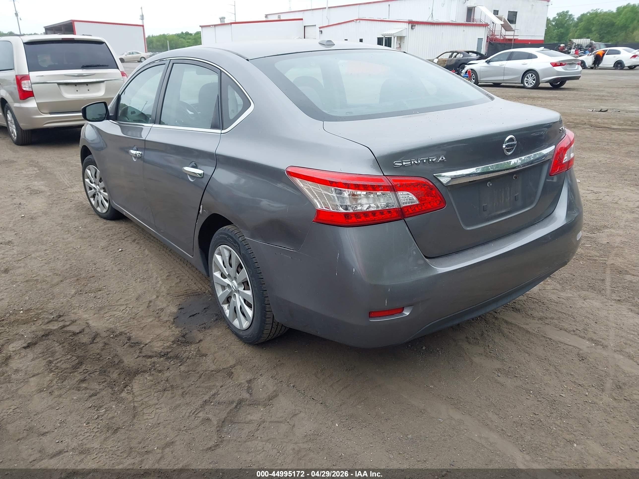 NISSAN SENTRA image 3