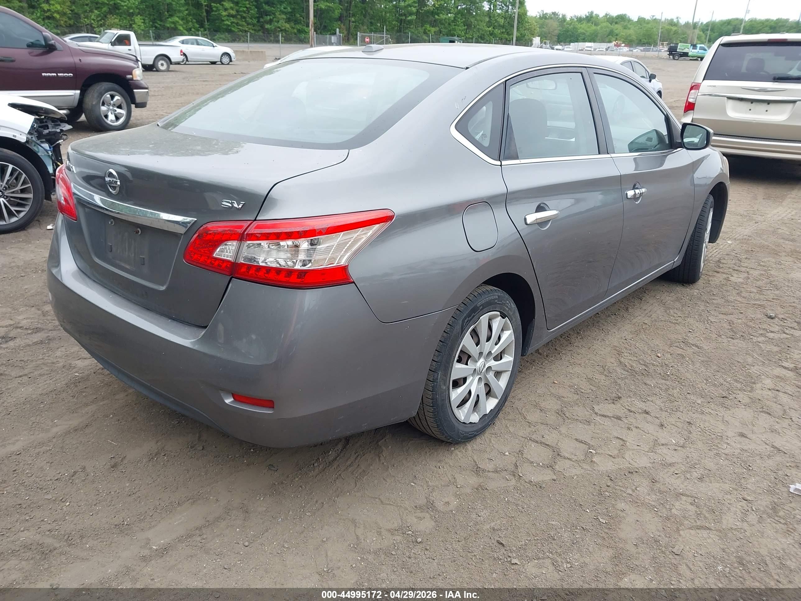 NISSAN SENTRA image 4