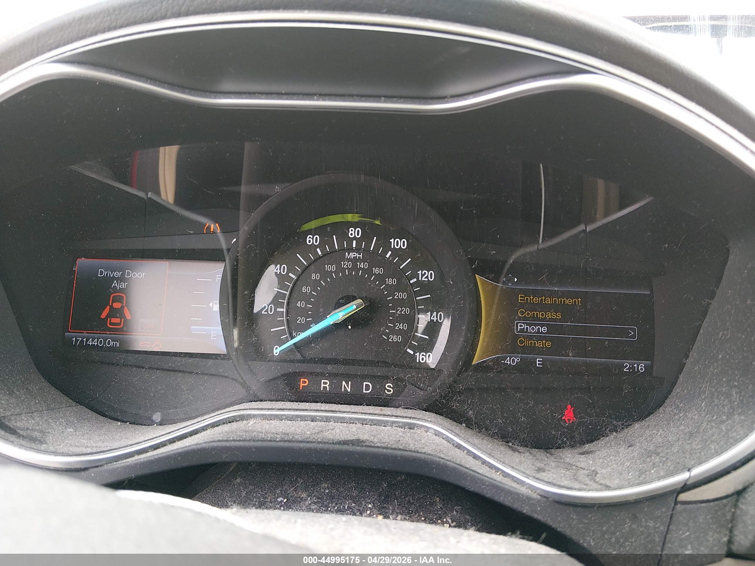 FORD FUSION image 7
