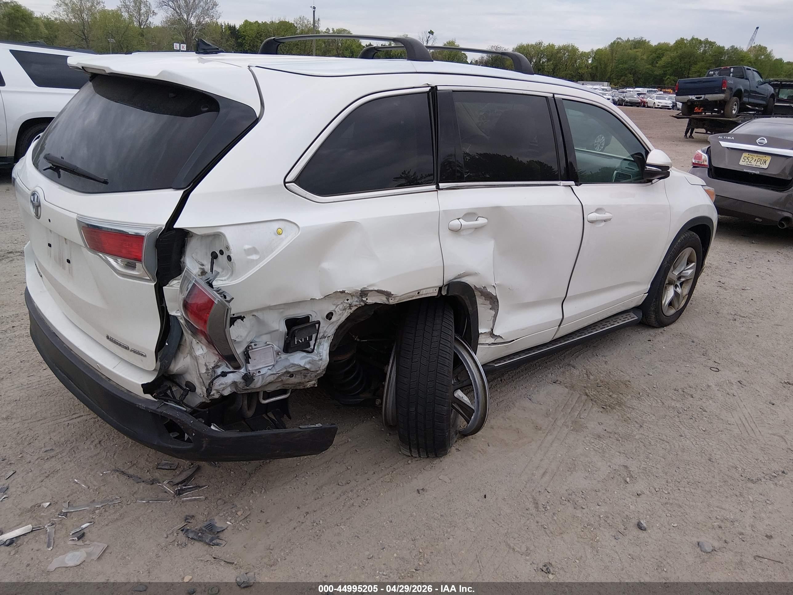 TOYOTA HIGHLANDER image 4