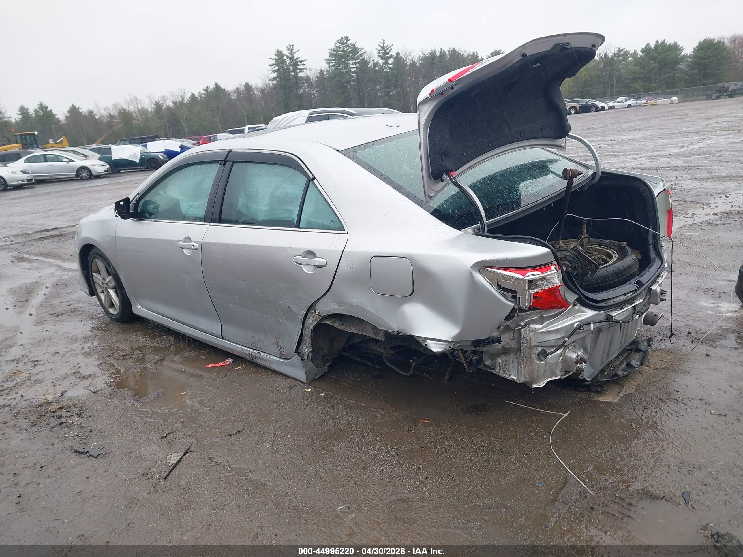 TOYOTA CAMRY image 6