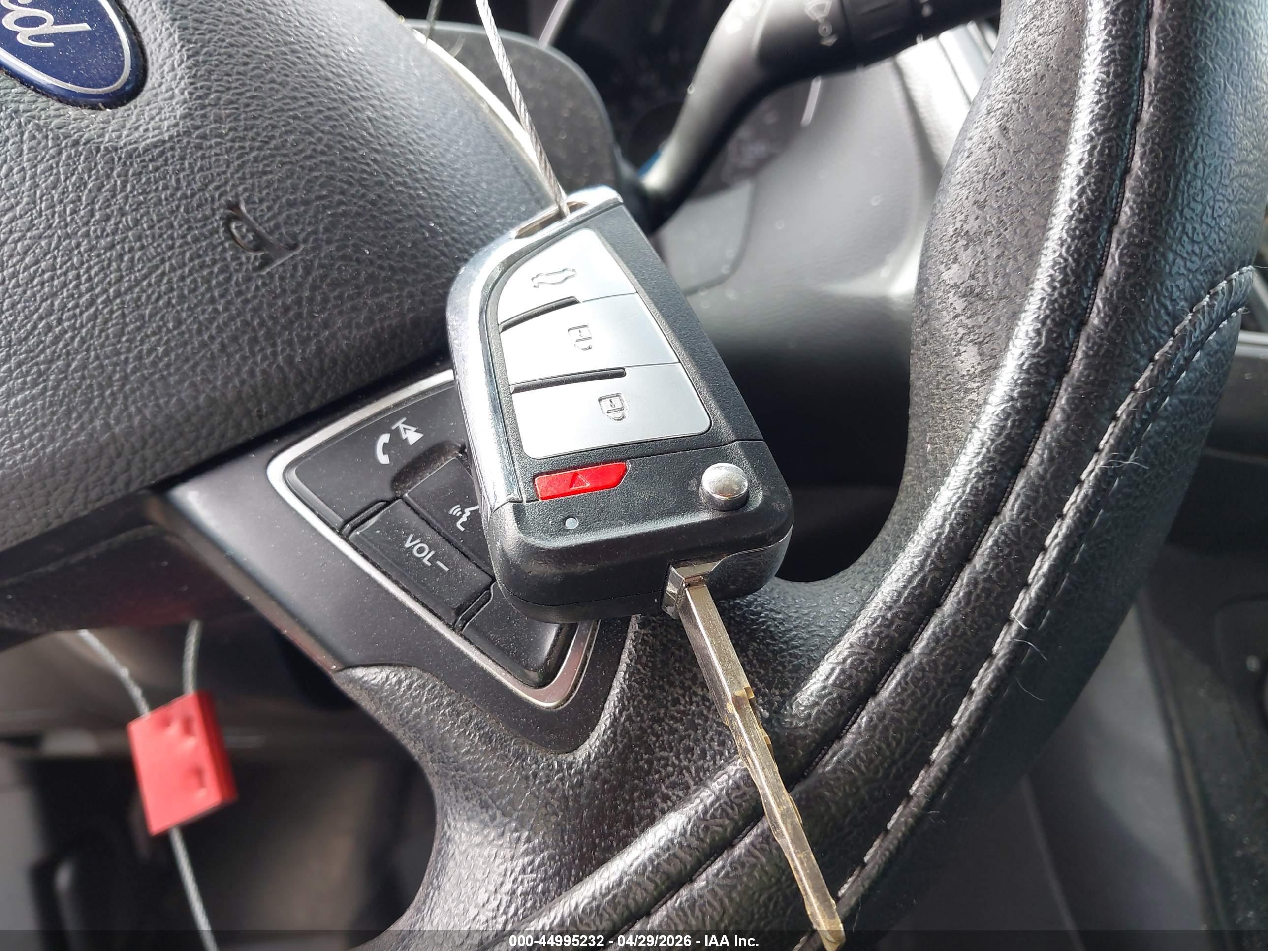 FORD FOCUS image 11