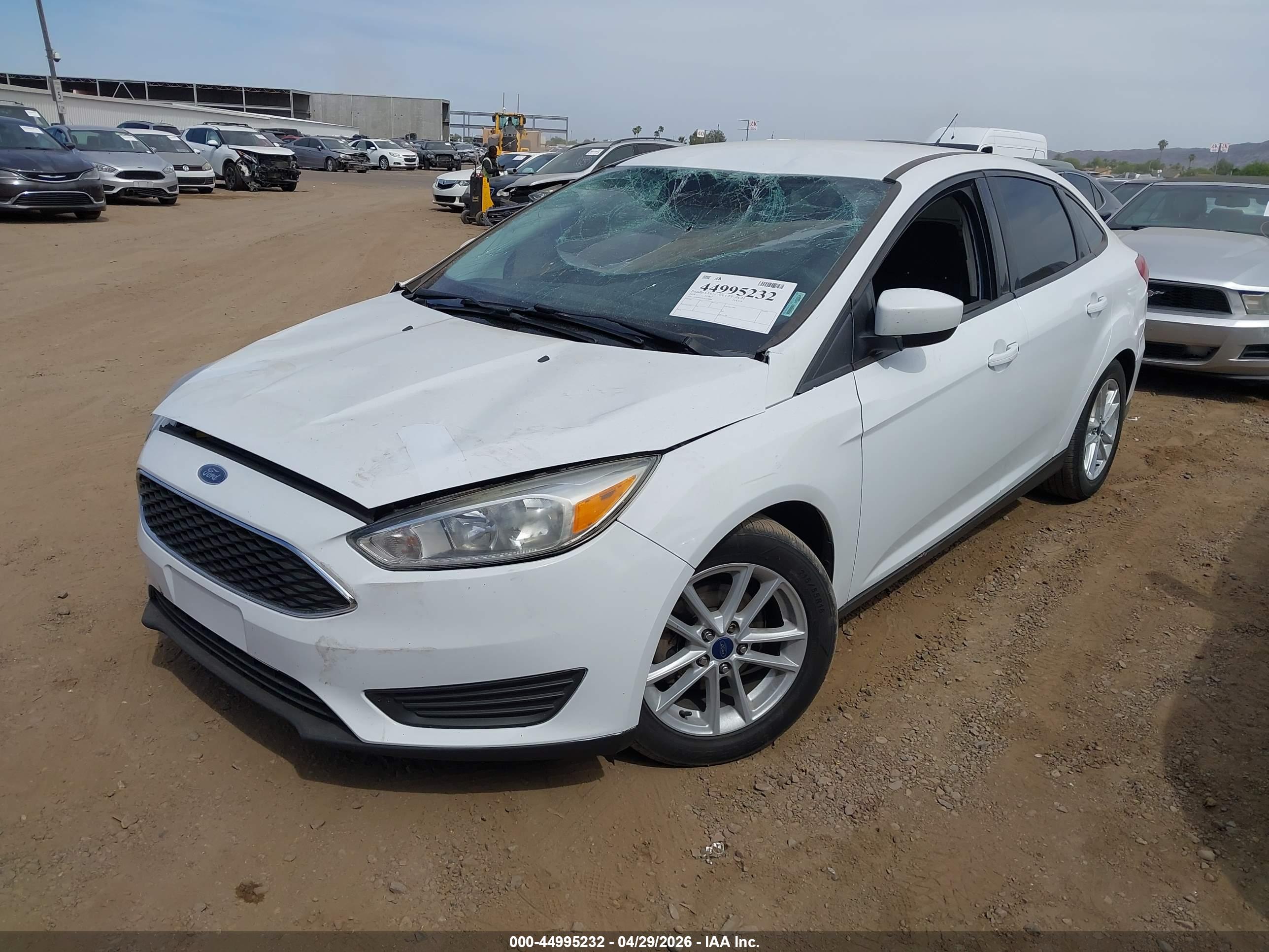 FORD FOCUS image 2