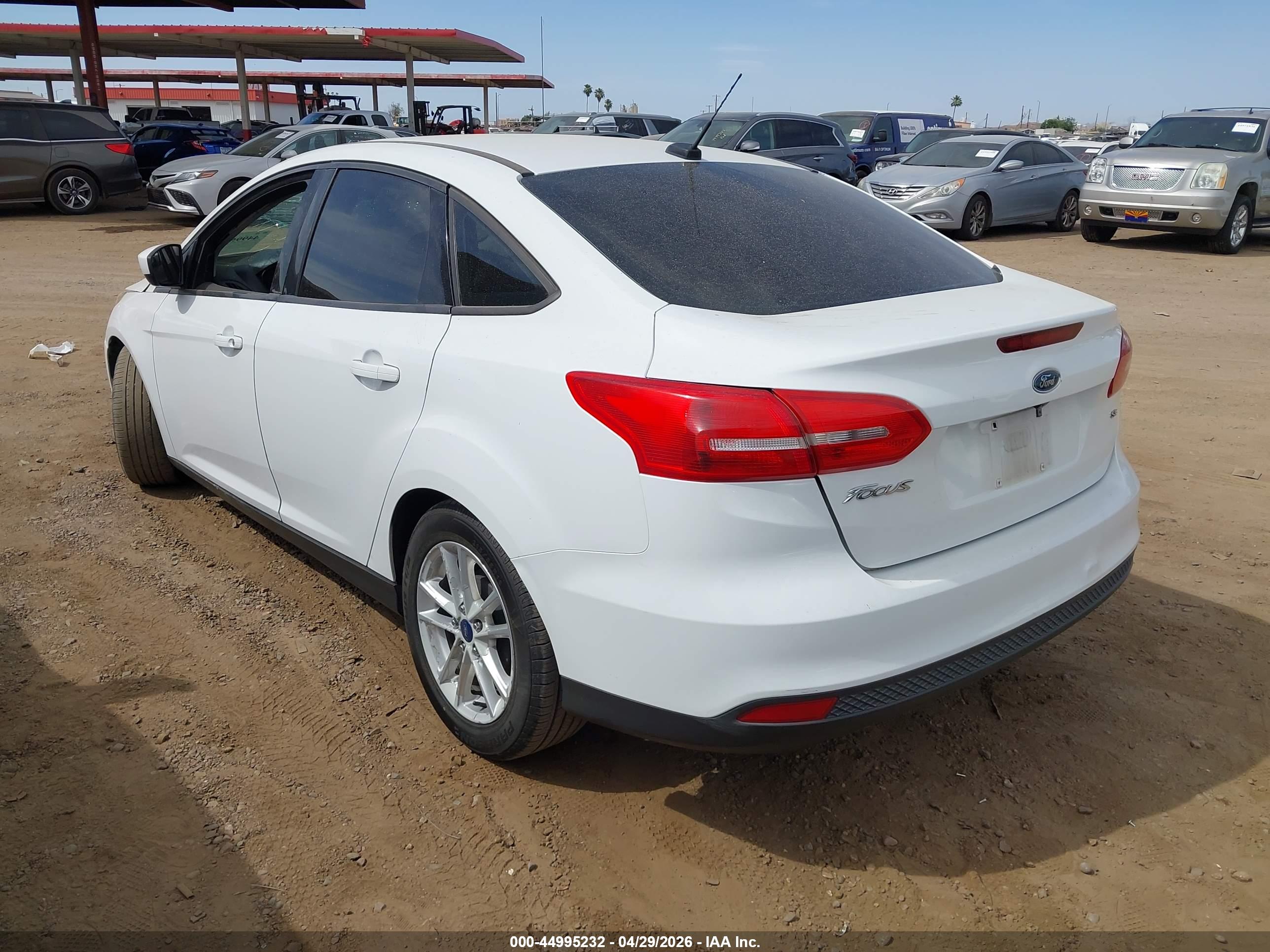 FORD FOCUS image 3