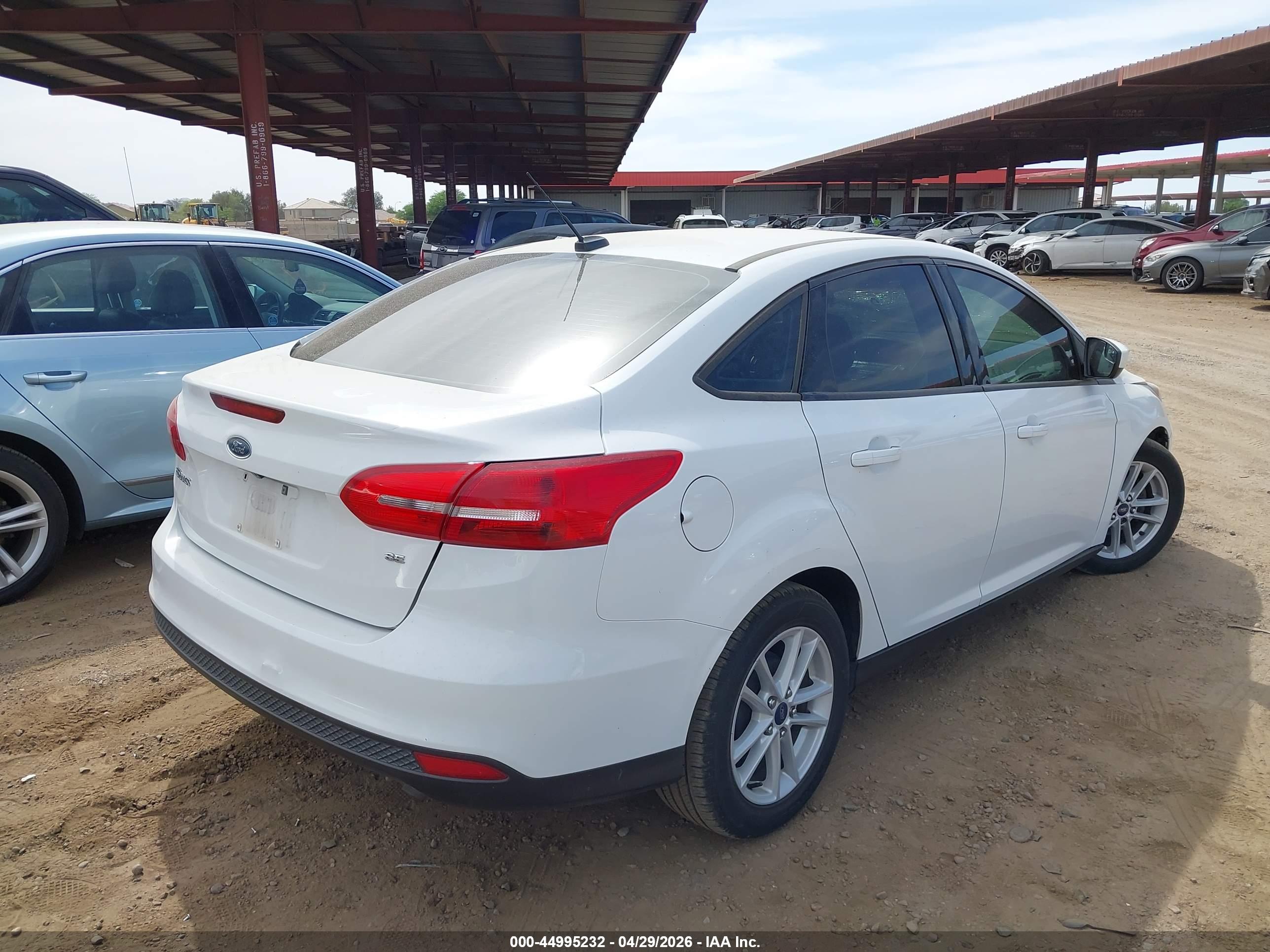 FORD FOCUS image 4