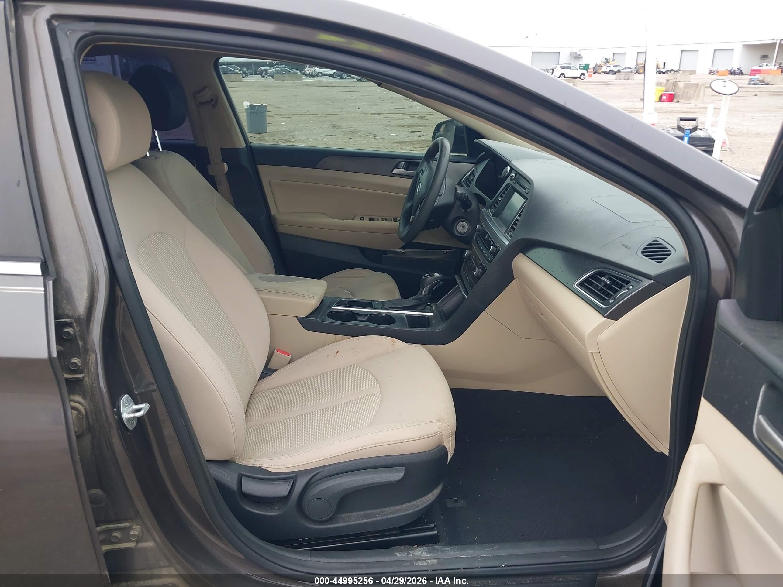 HYUNDAI SONATA image 5