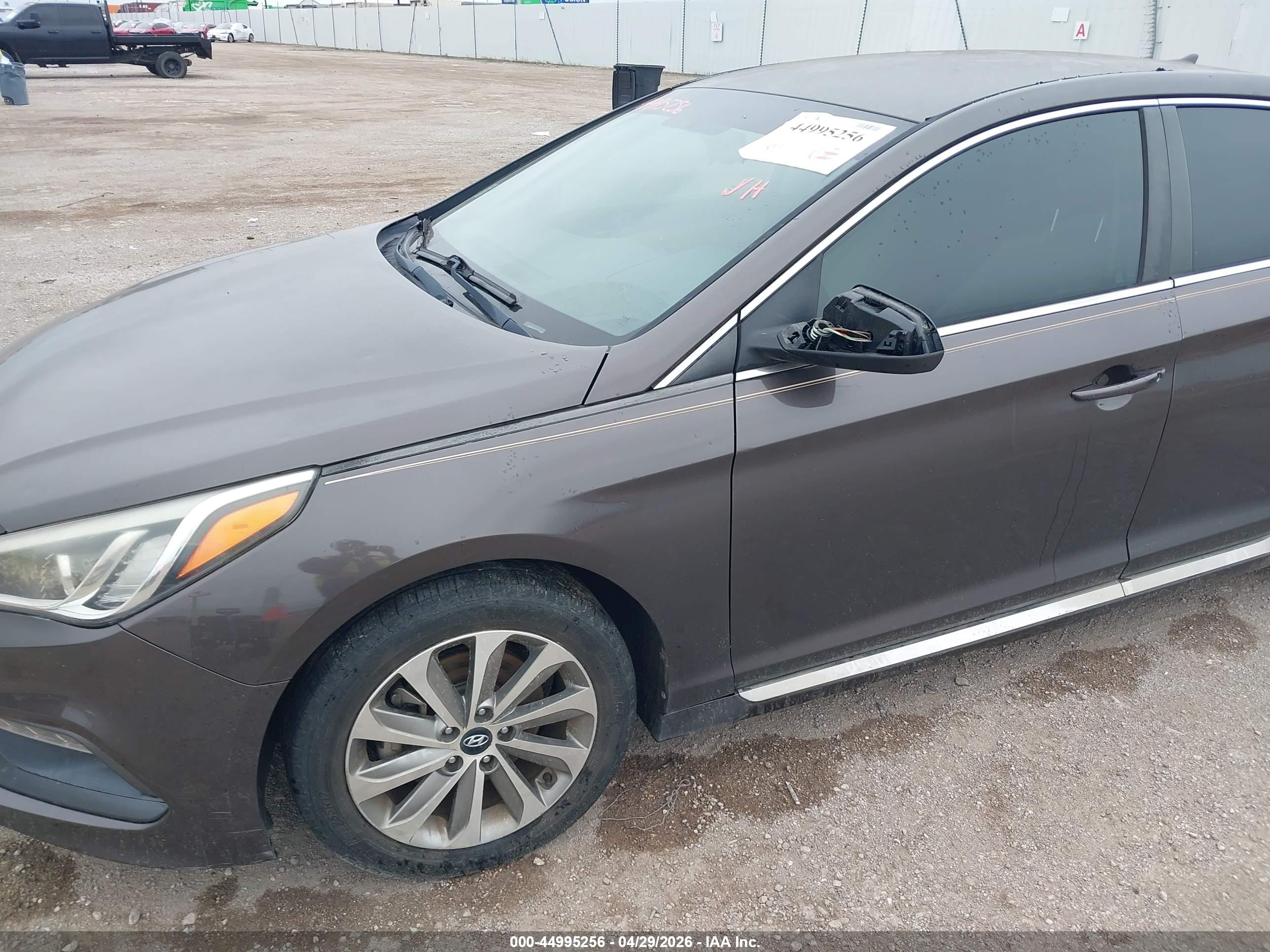 HYUNDAI SONATA image 6
