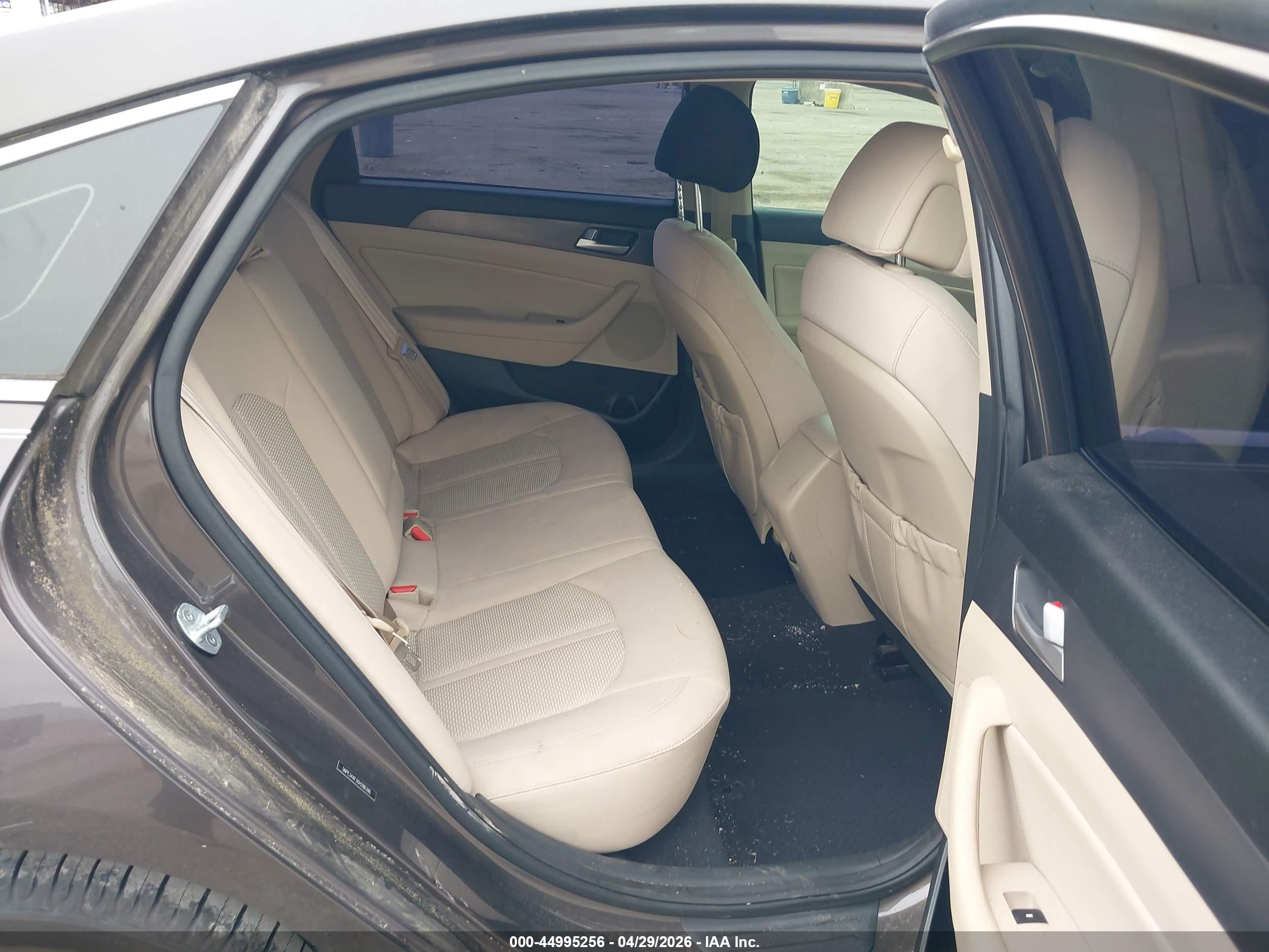 HYUNDAI SONATA image 8