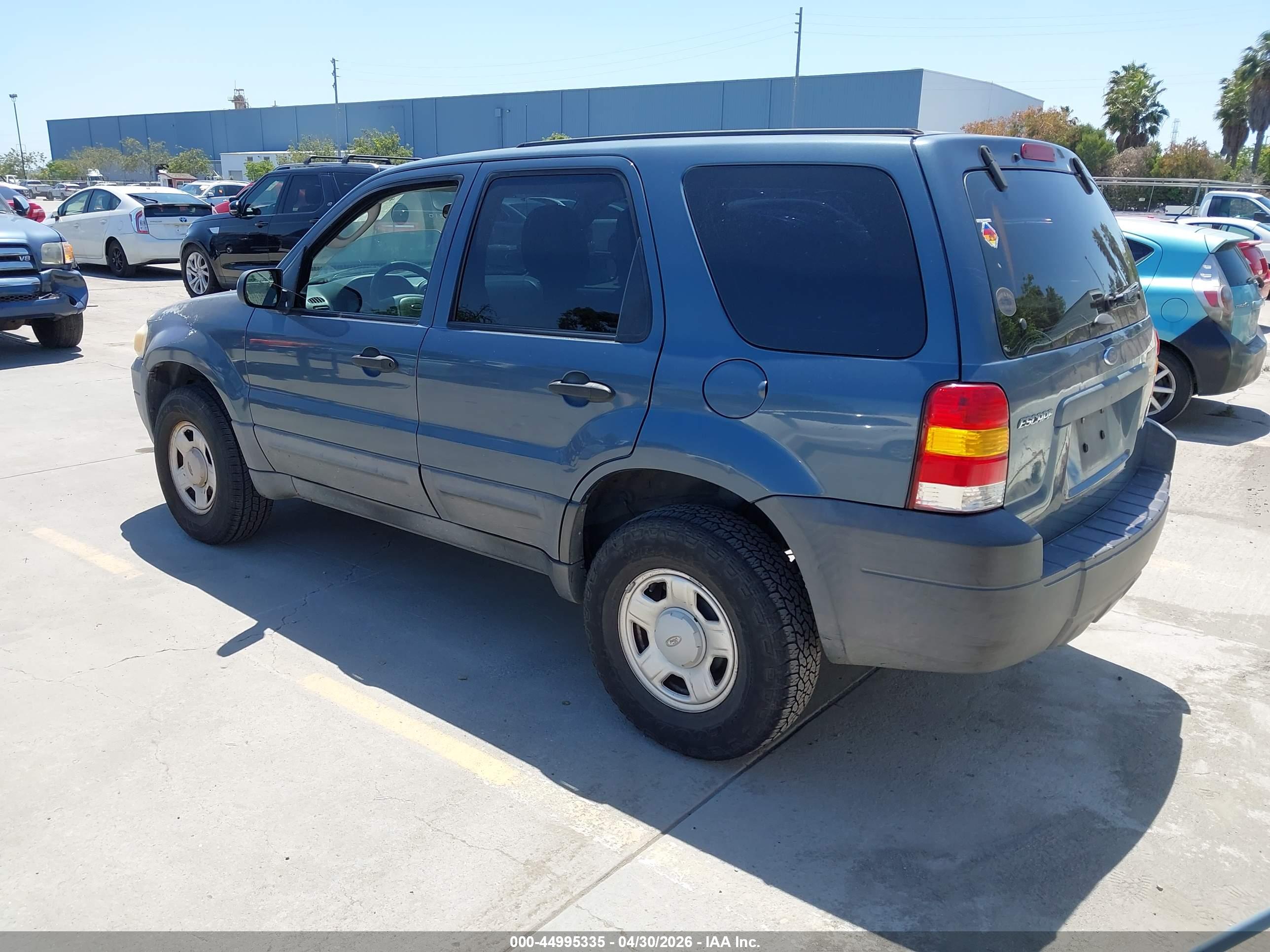 FORD ESCAPE image 3