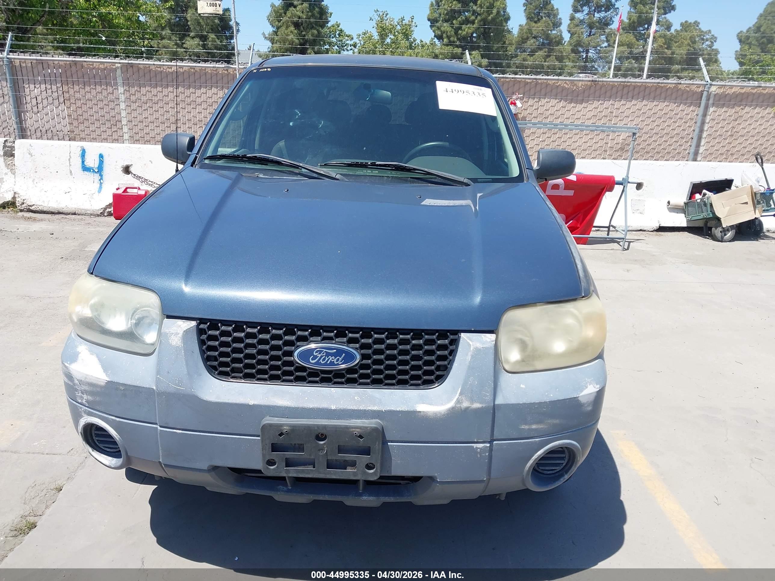 FORD ESCAPE image 6