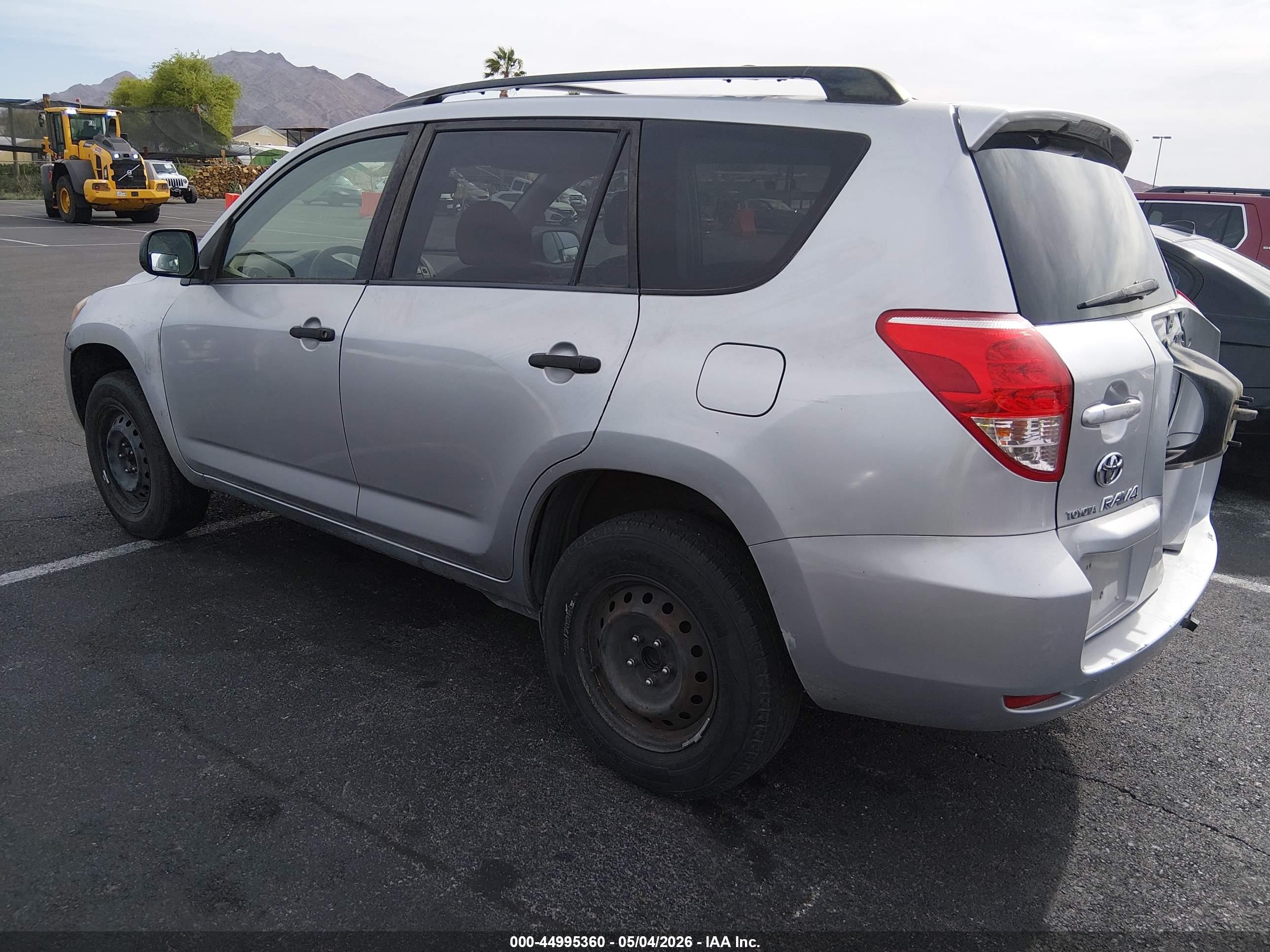 TOYOTA RAV4 image 3