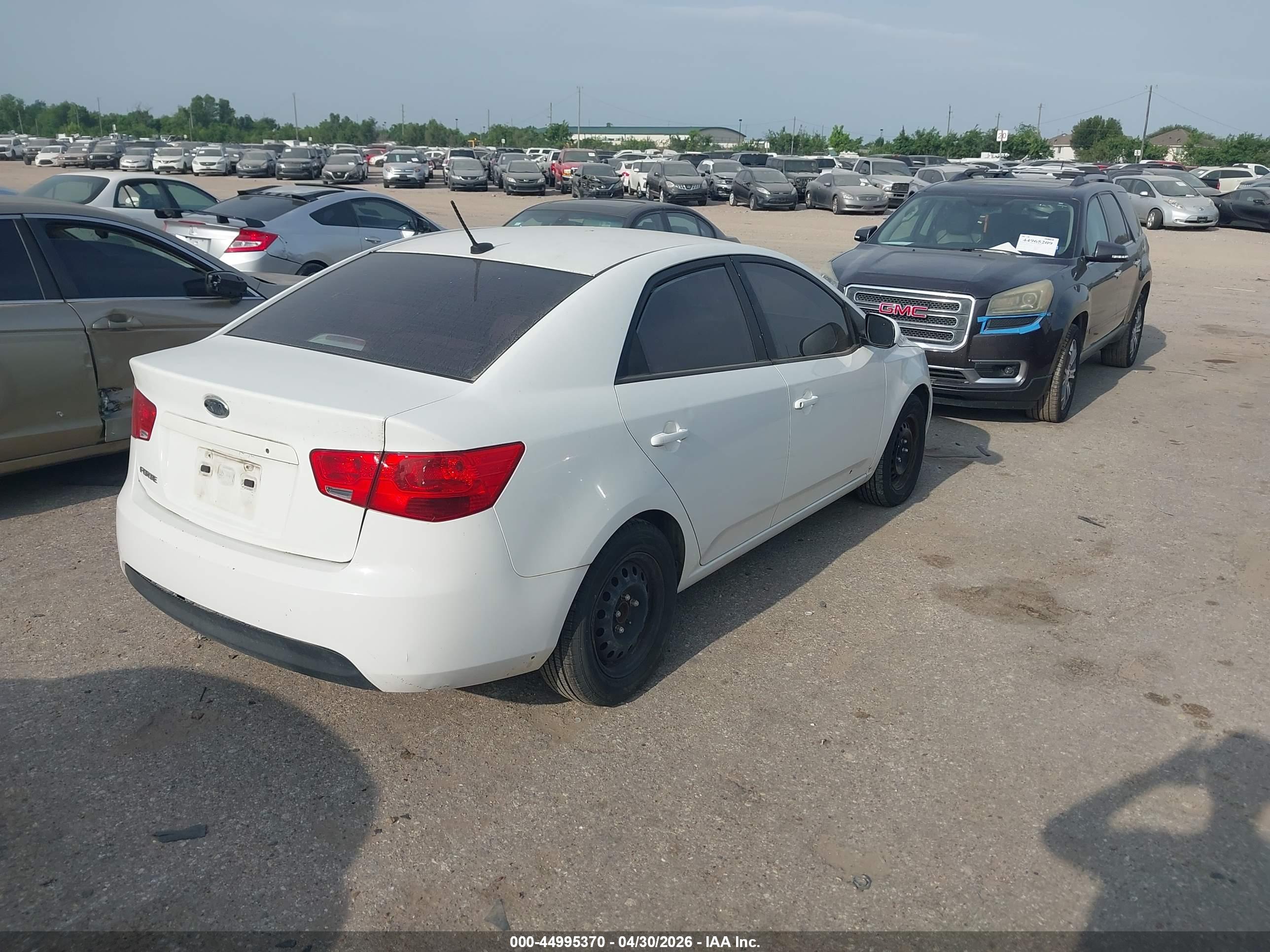KIA FORTE image 4