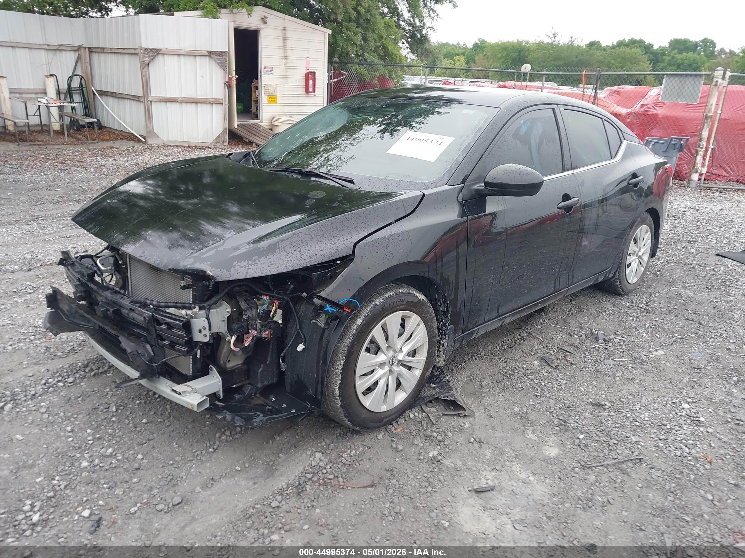 NISSAN SENTRA image 2