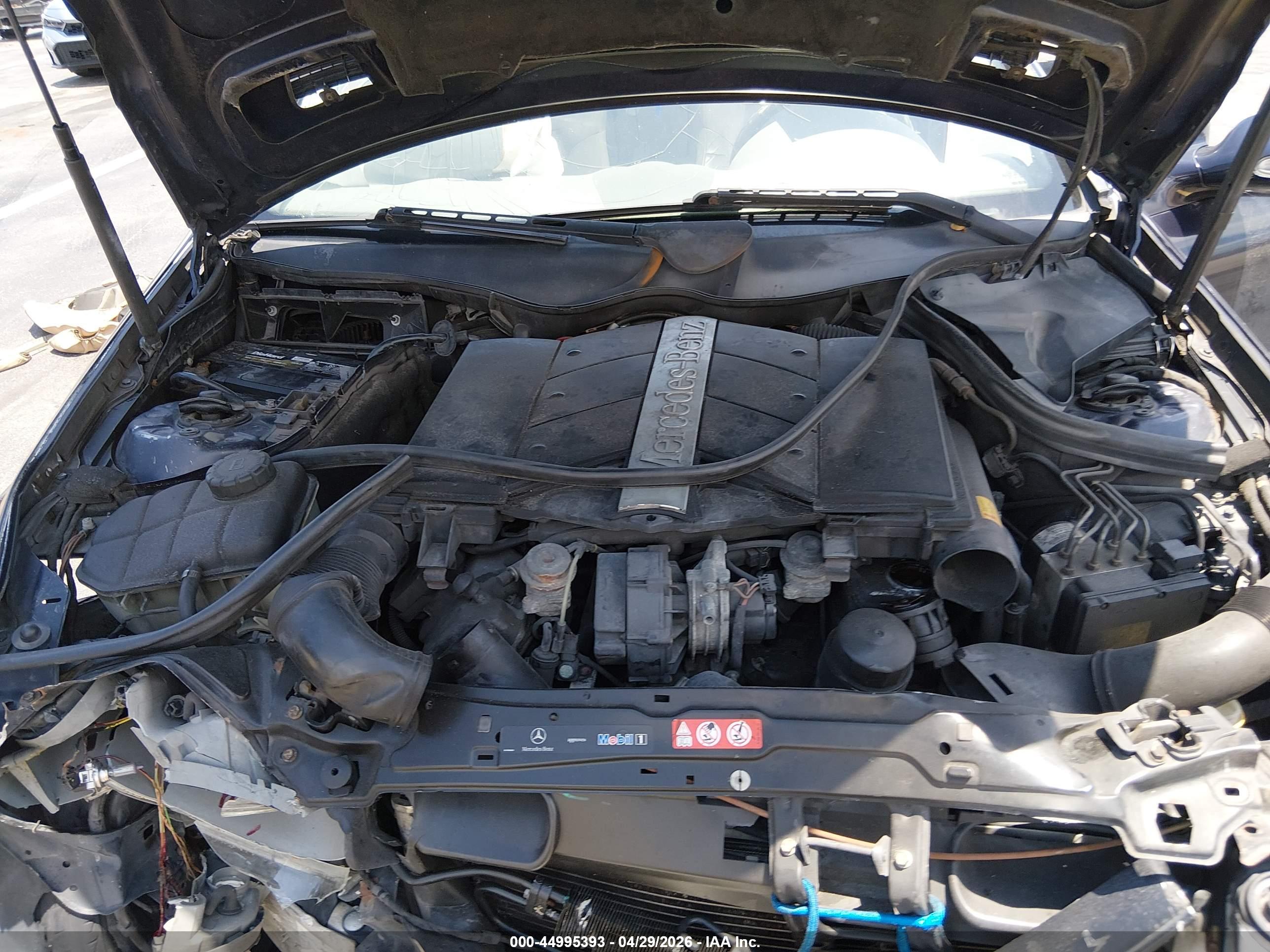 MERCEDES-BENZ CLK image 10