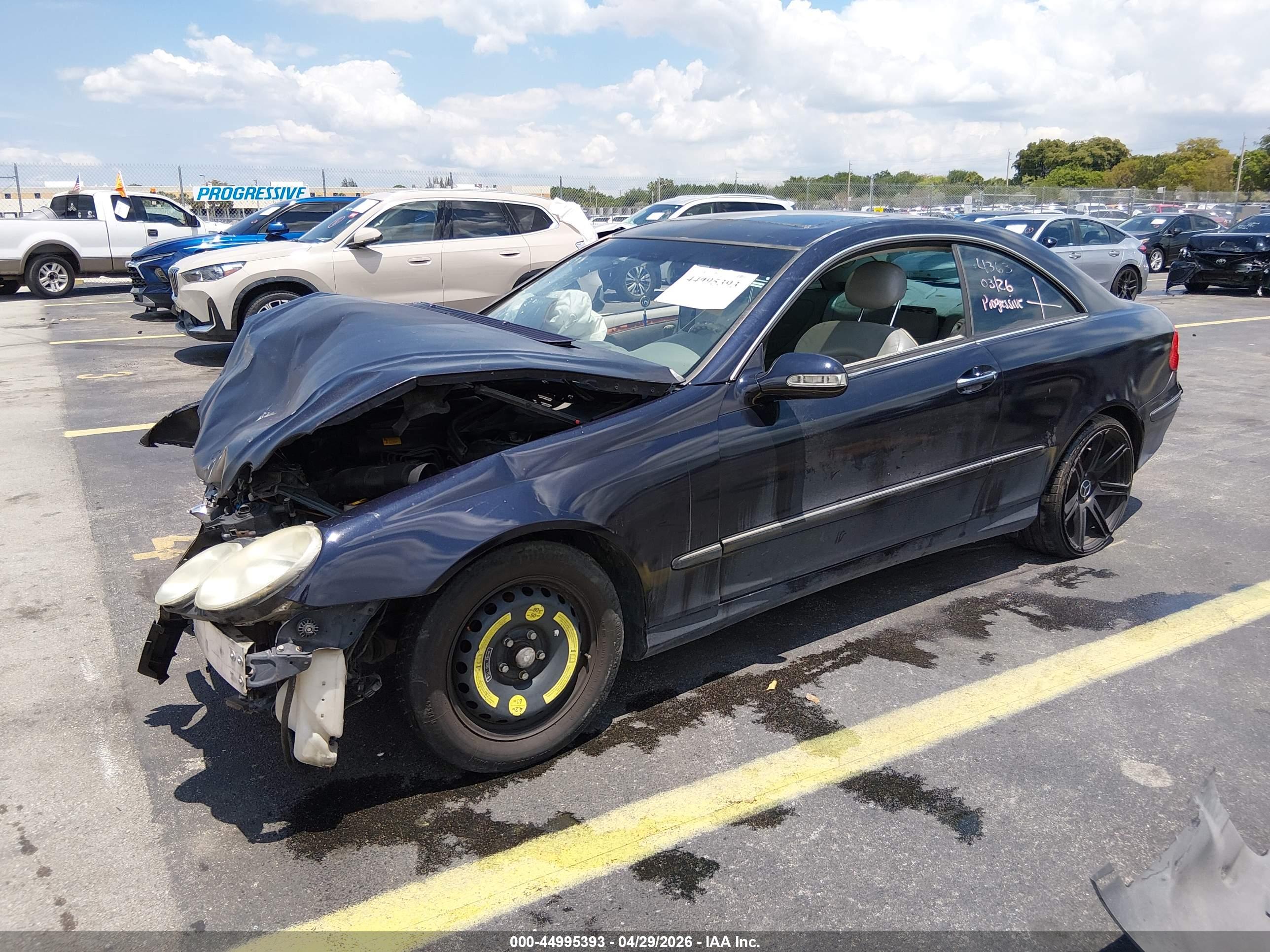 MERCEDES-BENZ CLK image 2
