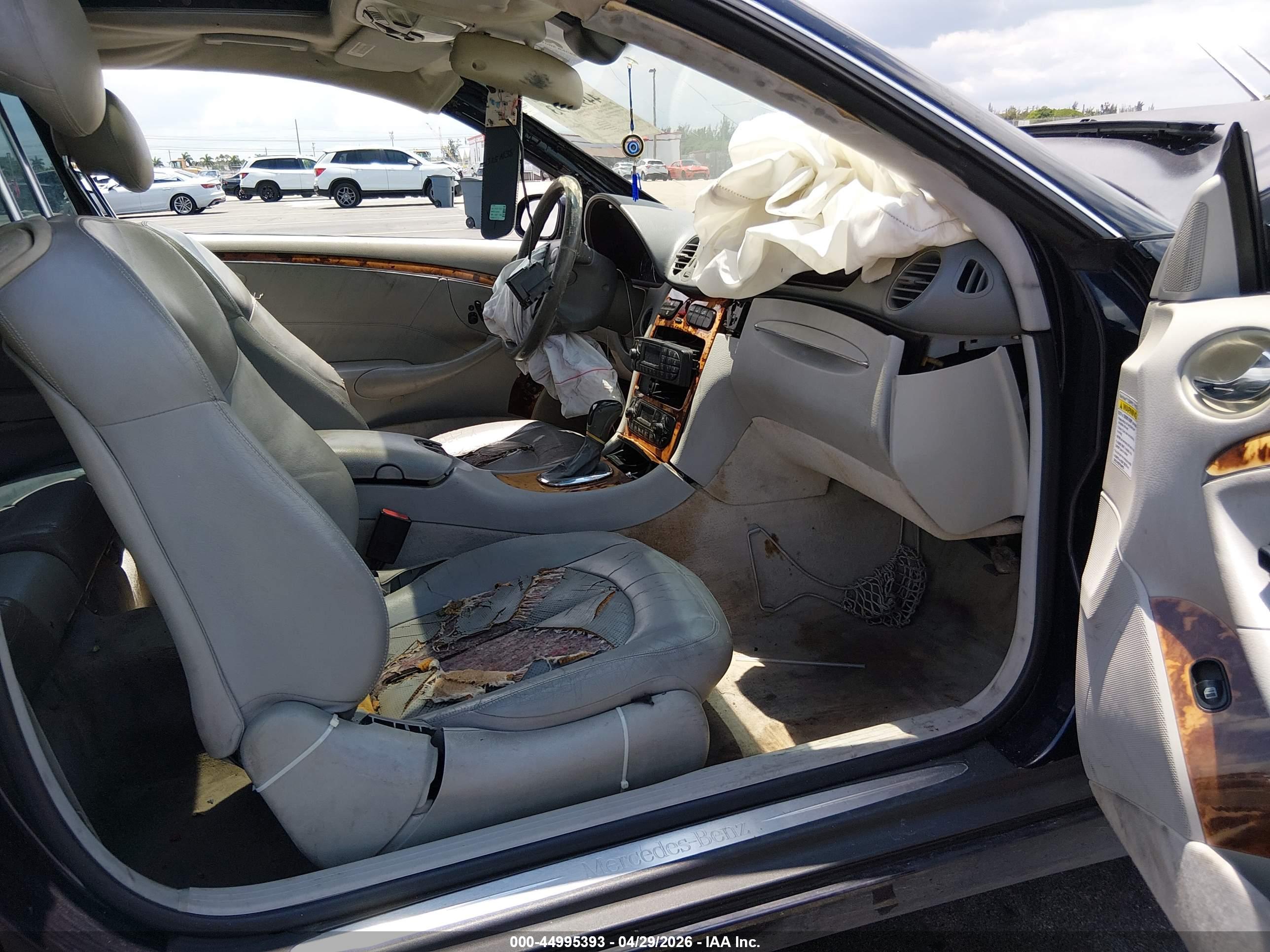 MERCEDES-BENZ CLK image 5