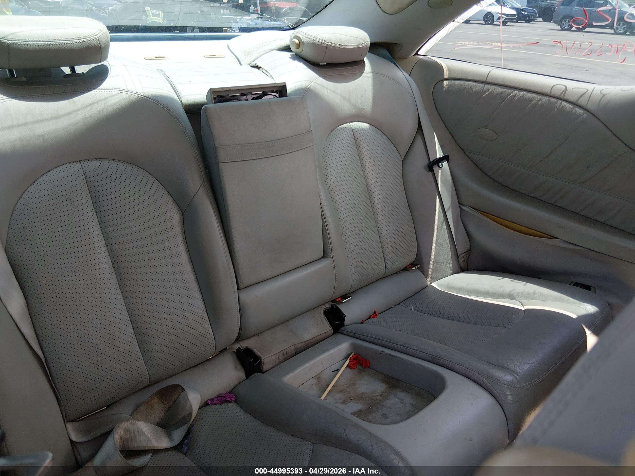 MERCEDES-BENZ CLK image 8