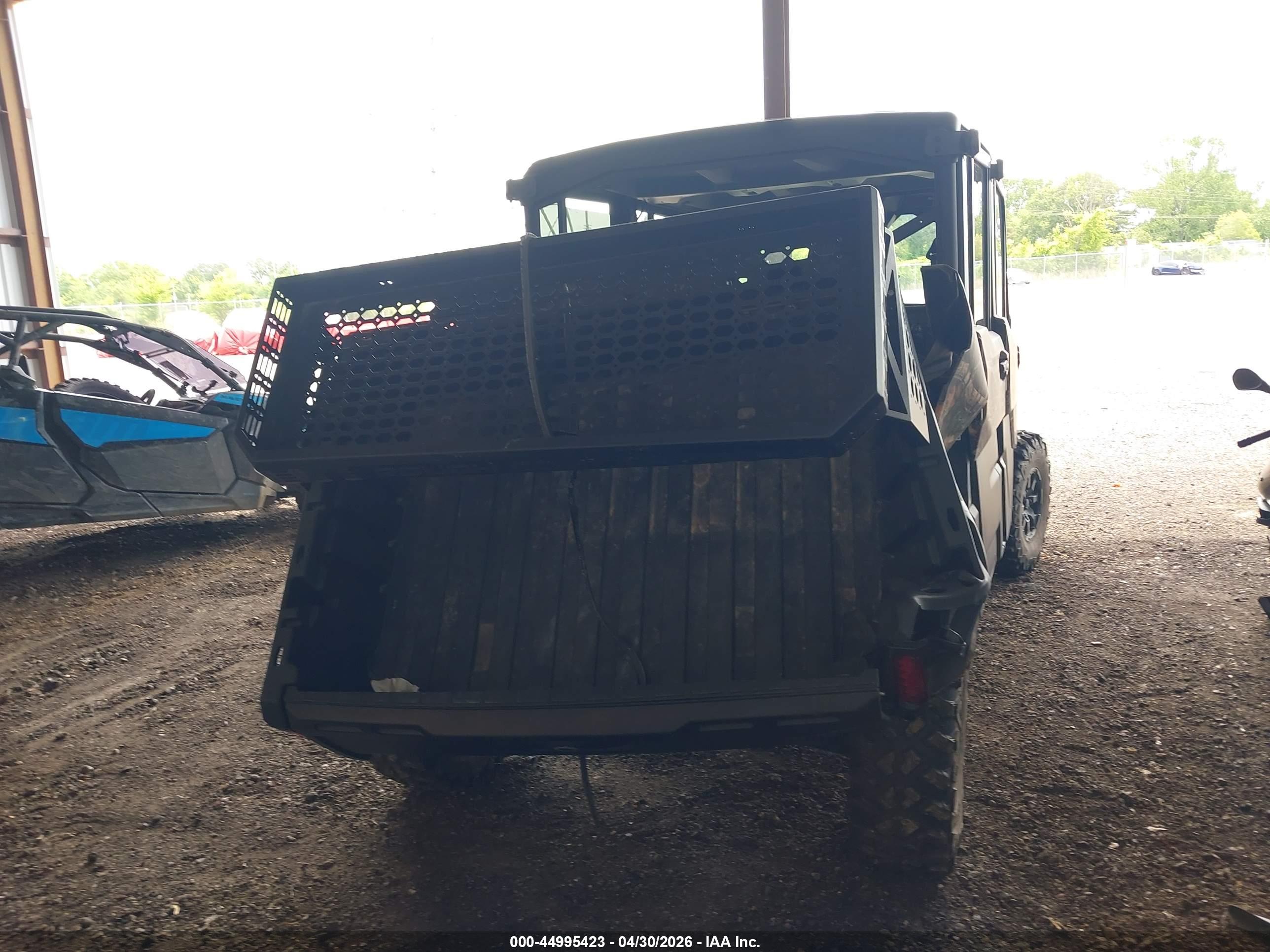 CAN-AM DEFENDER image 6