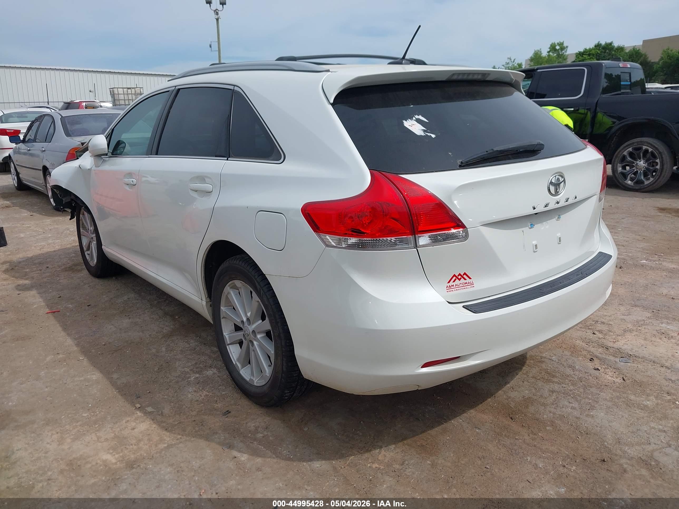 TOYOTA VENZA image 3