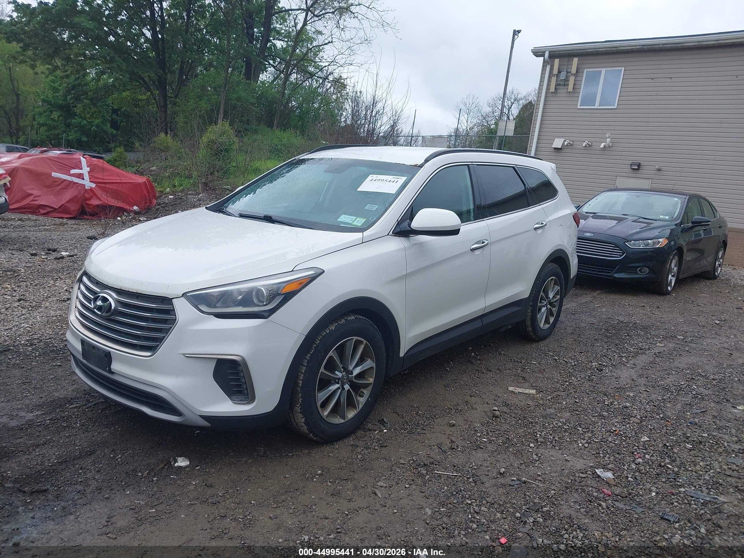 HYUNDAI SANTA image 2