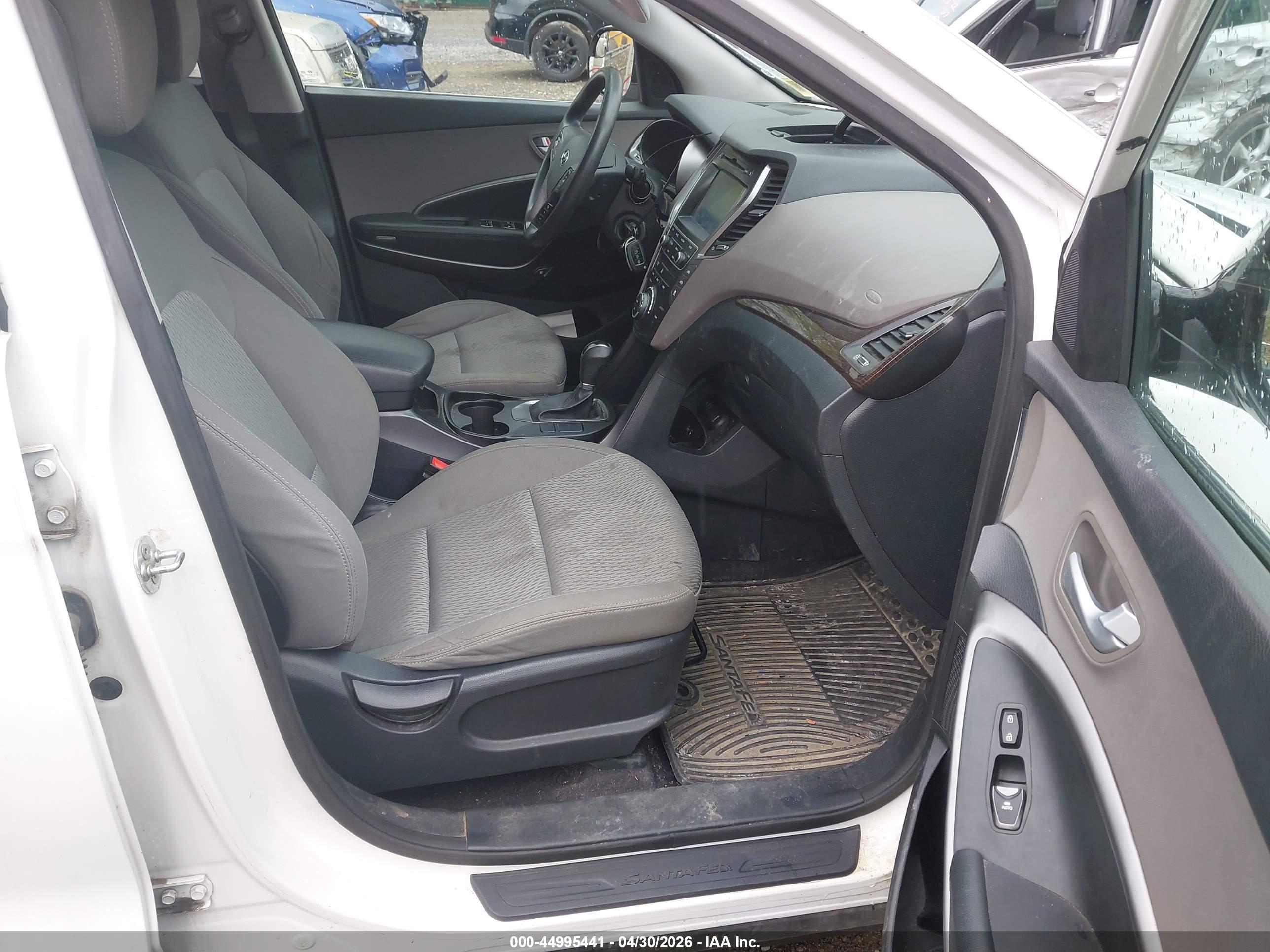 HYUNDAI SANTA image 5