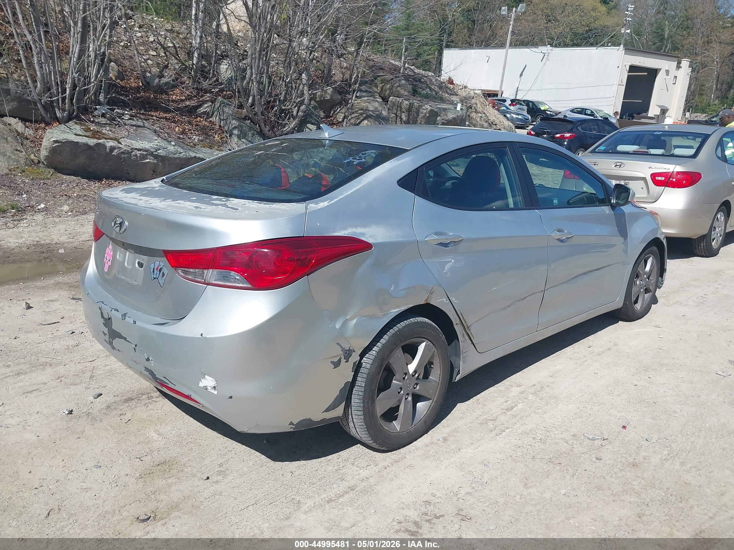 HYUNDAI ELANTRA image 4