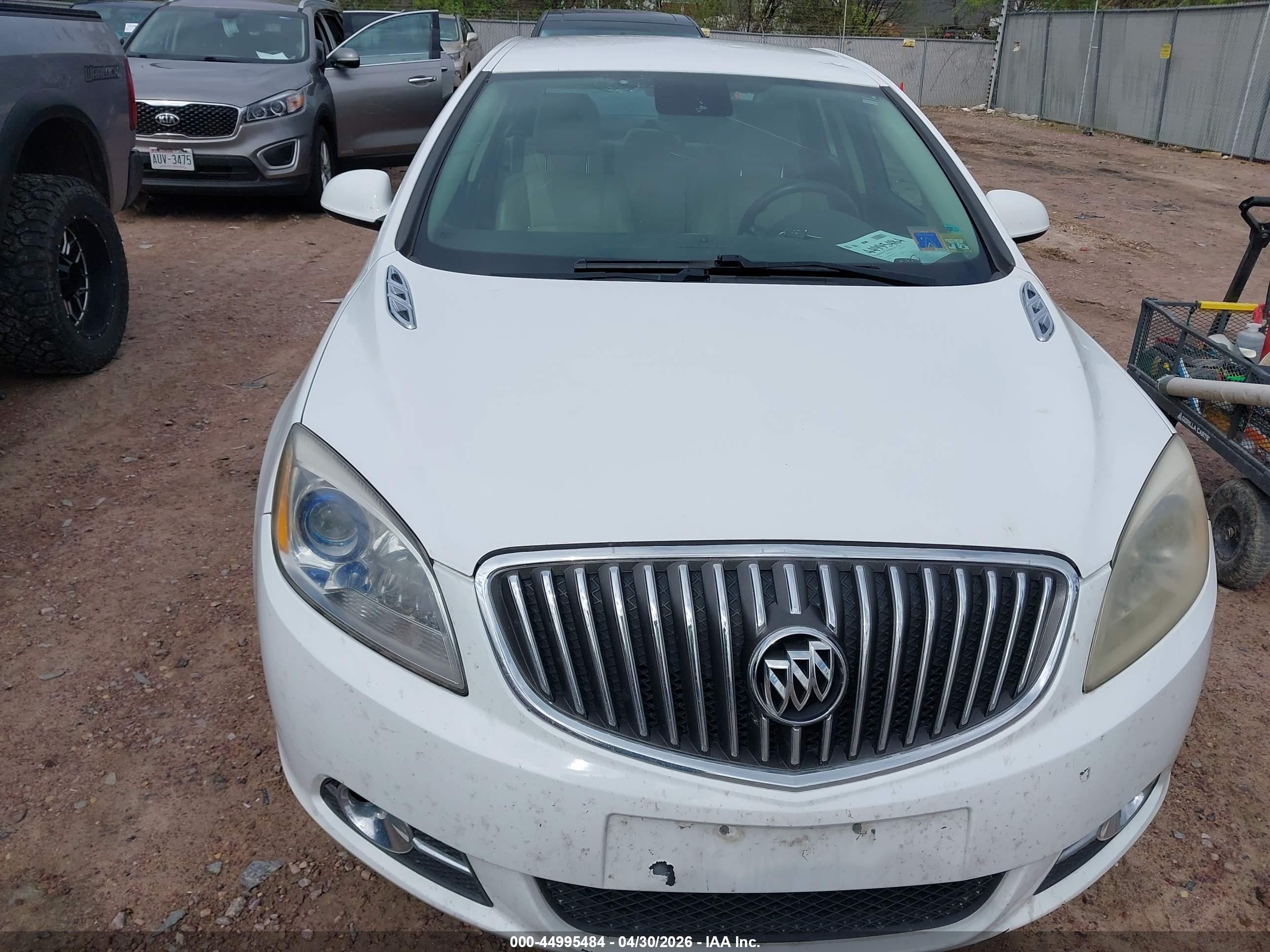 BUICK VERANO image 6