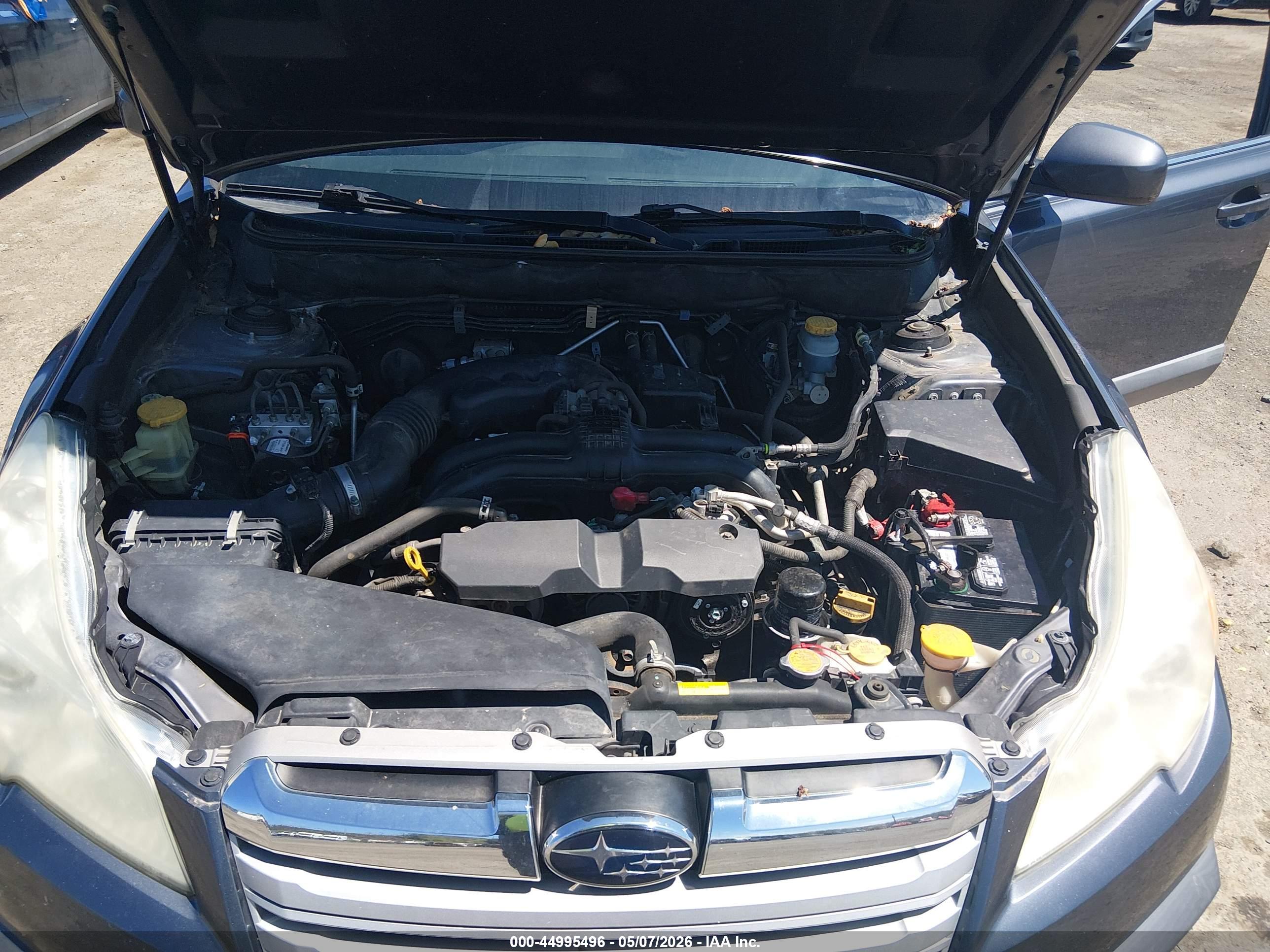 SUBARU OUTBACK image 10