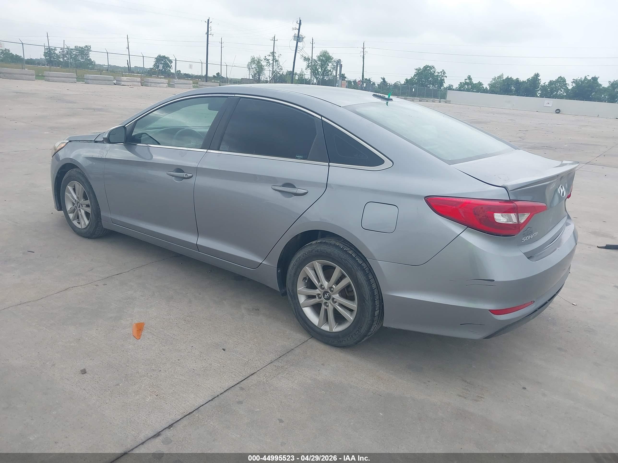 HYUNDAI SONATA image 3