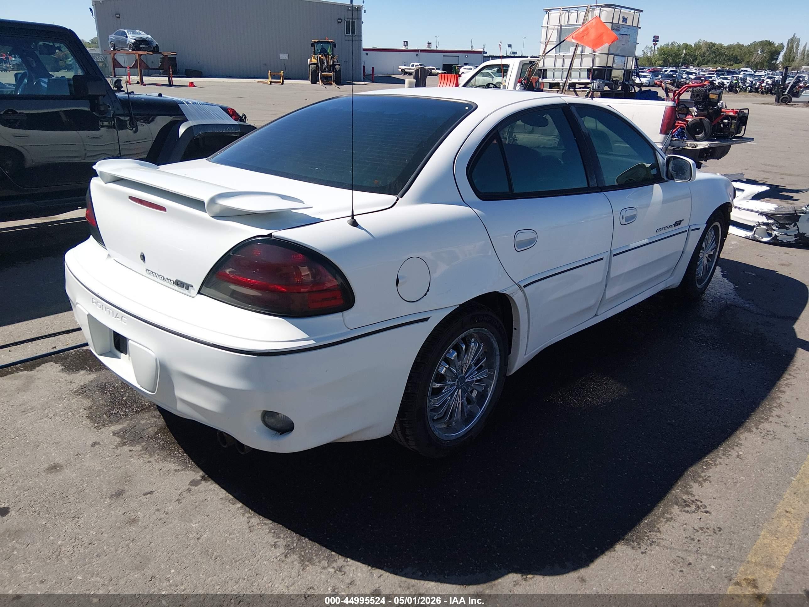 PONTIAC GRAND image 4
