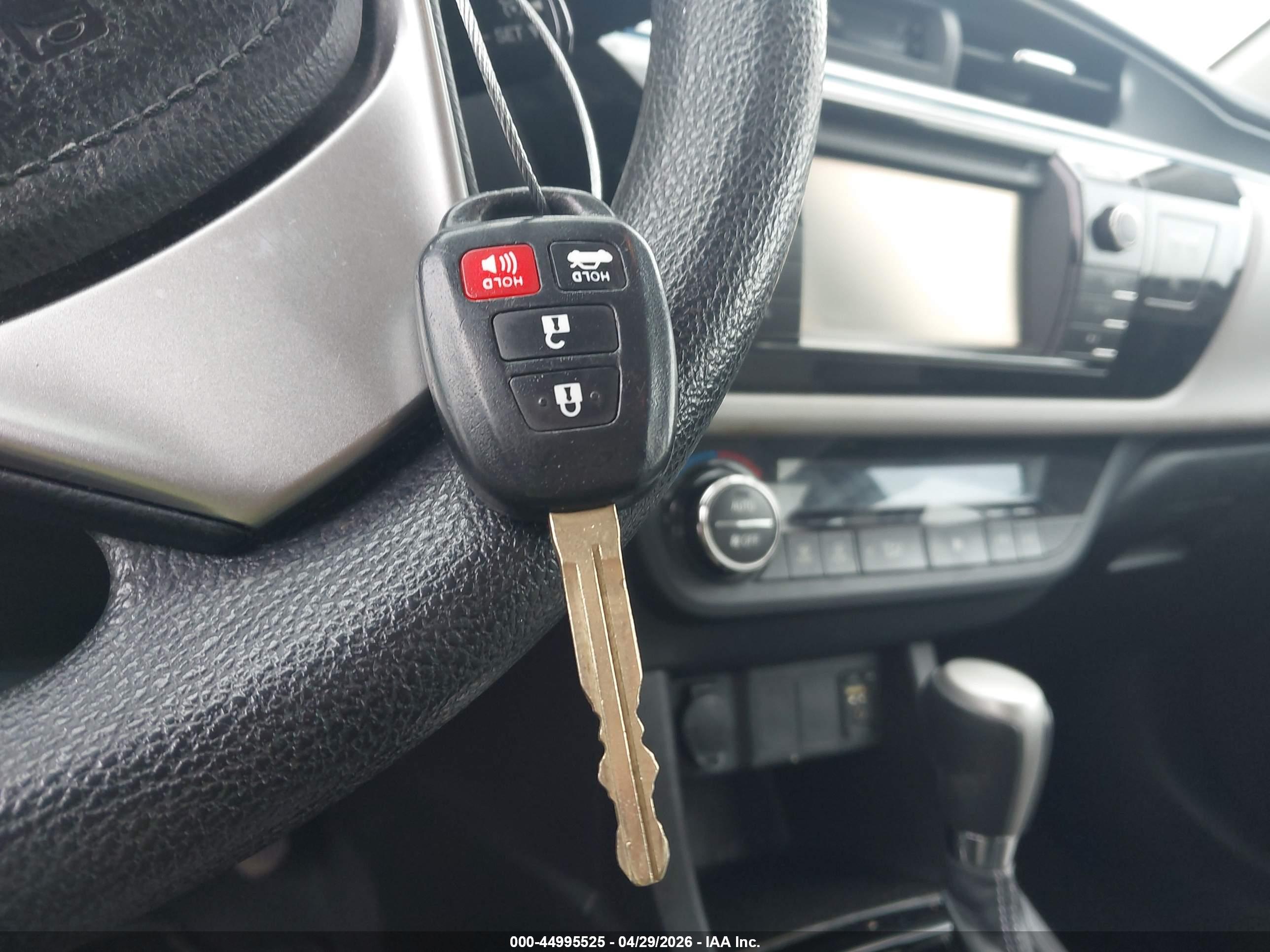 TOYOTA COROLLA image 11
