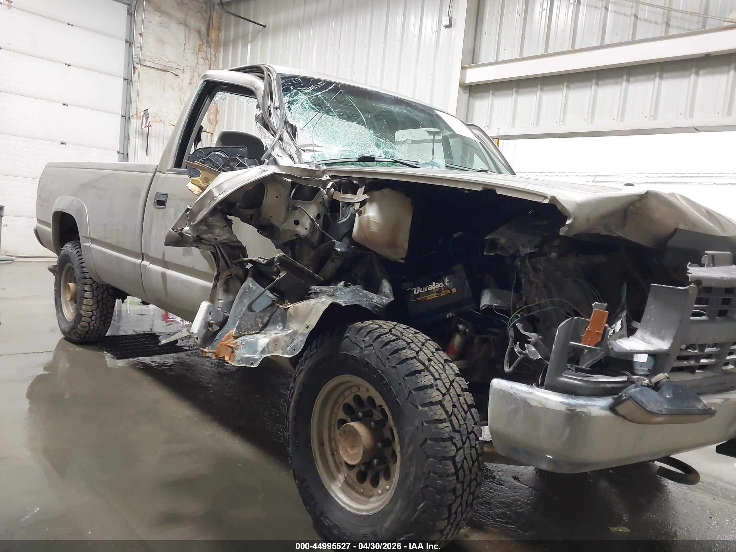 CHEVROLET K2500 image 6