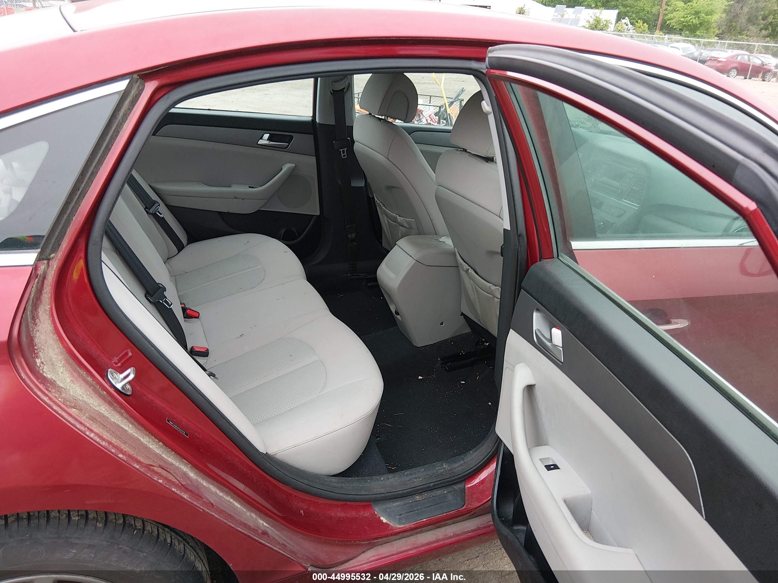 HYUNDAI SONATA image 8