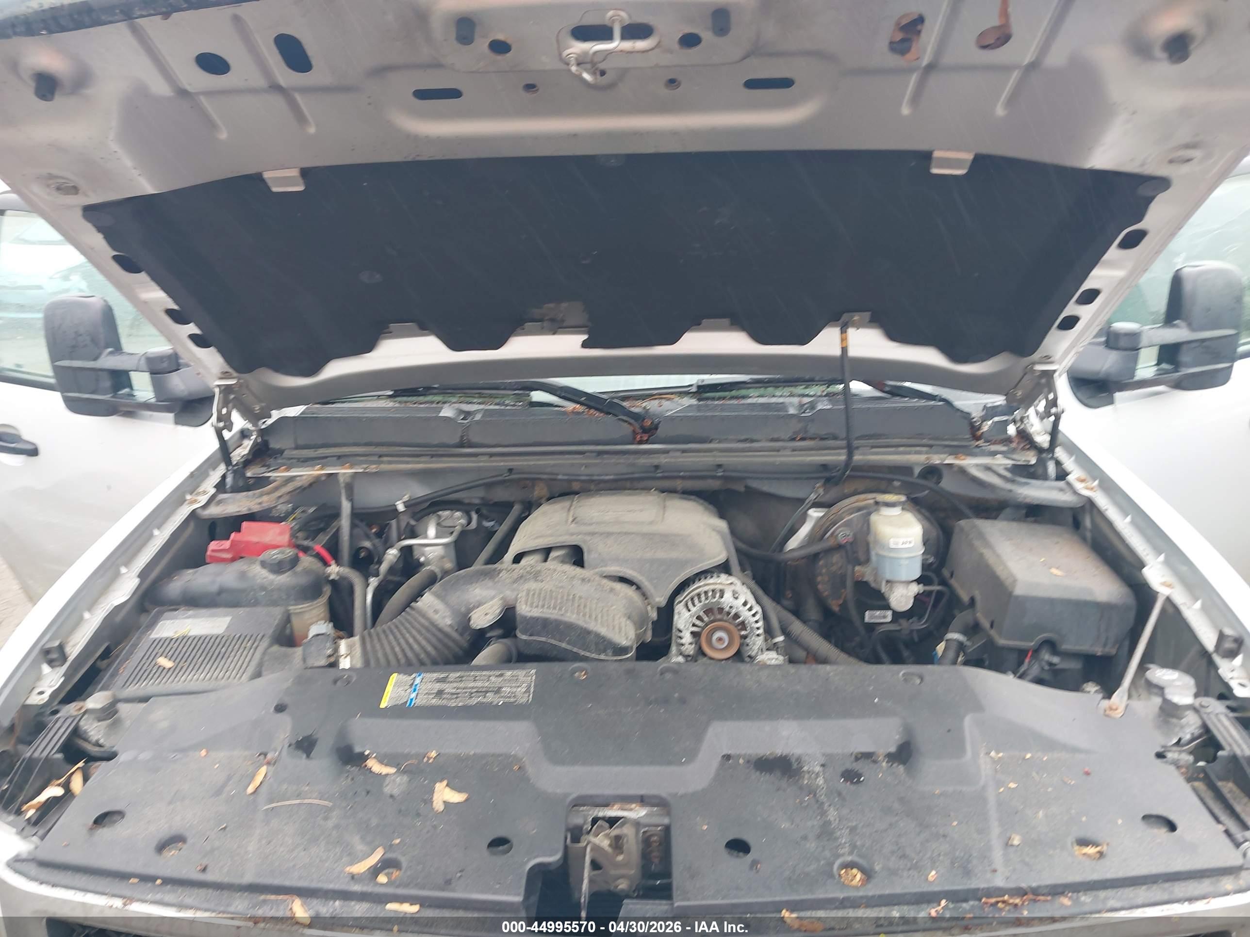CHEVROLET SILVERADO image 10