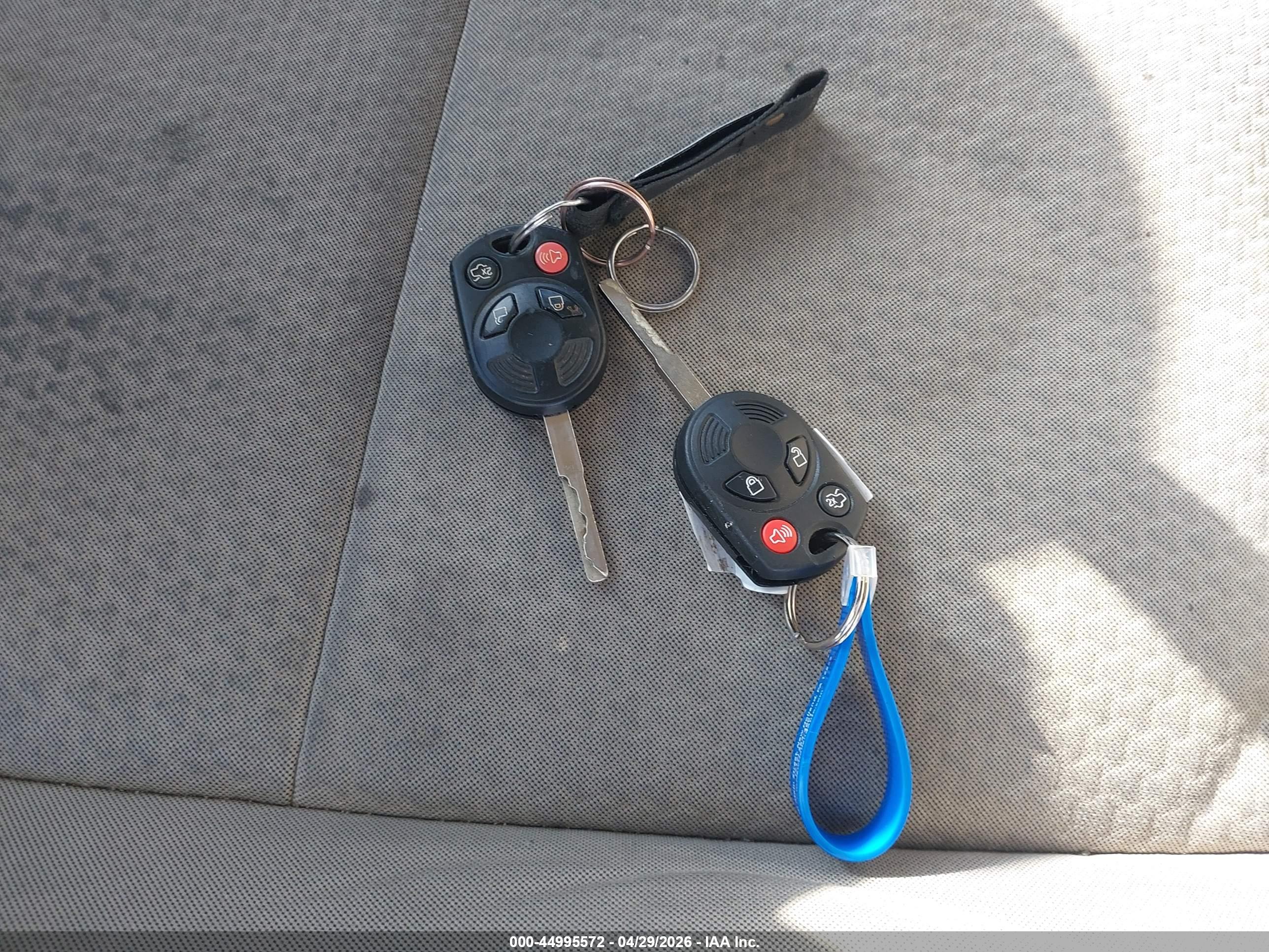 FORD ESCAPE image 11