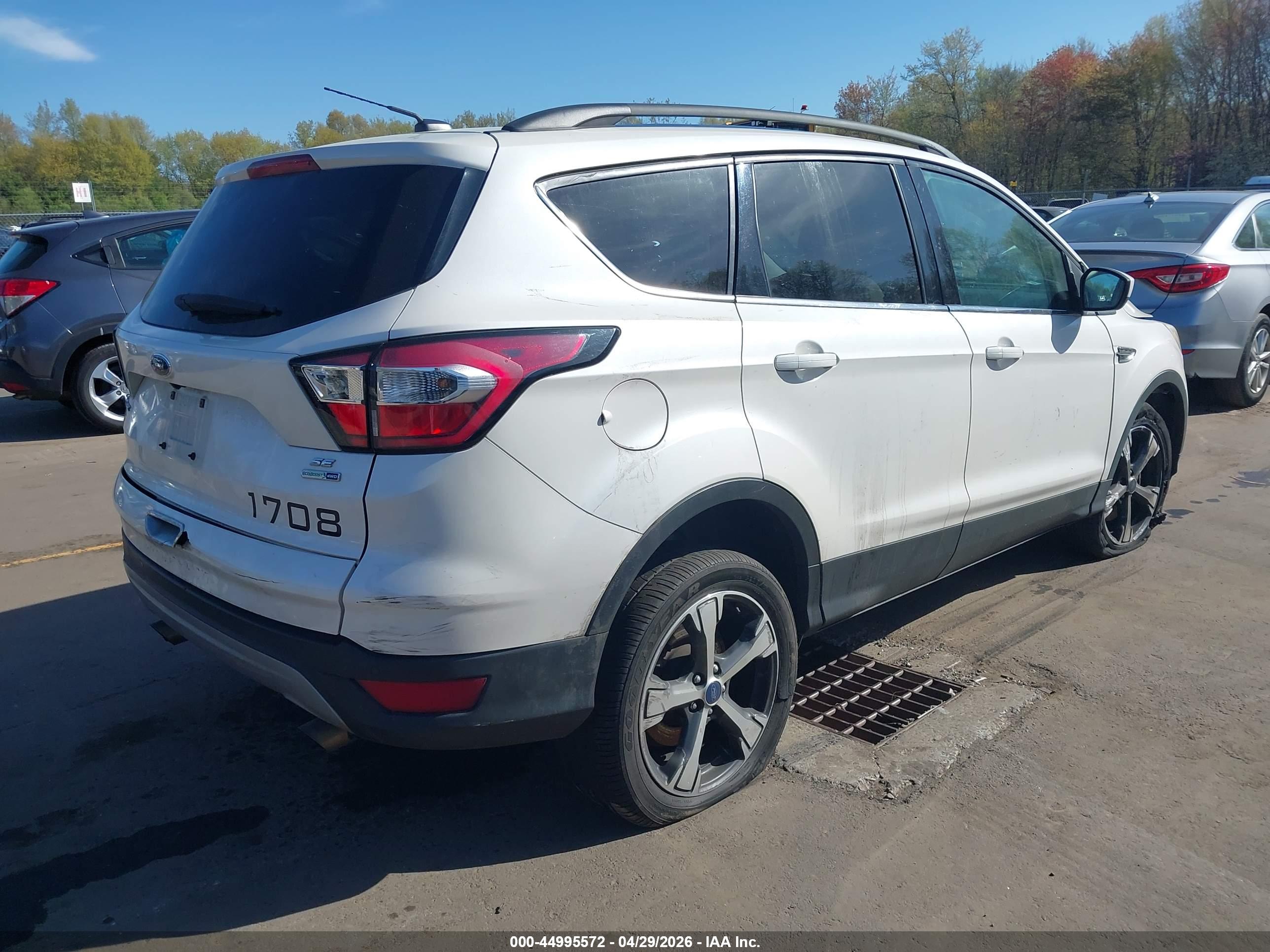 FORD ESCAPE image 4