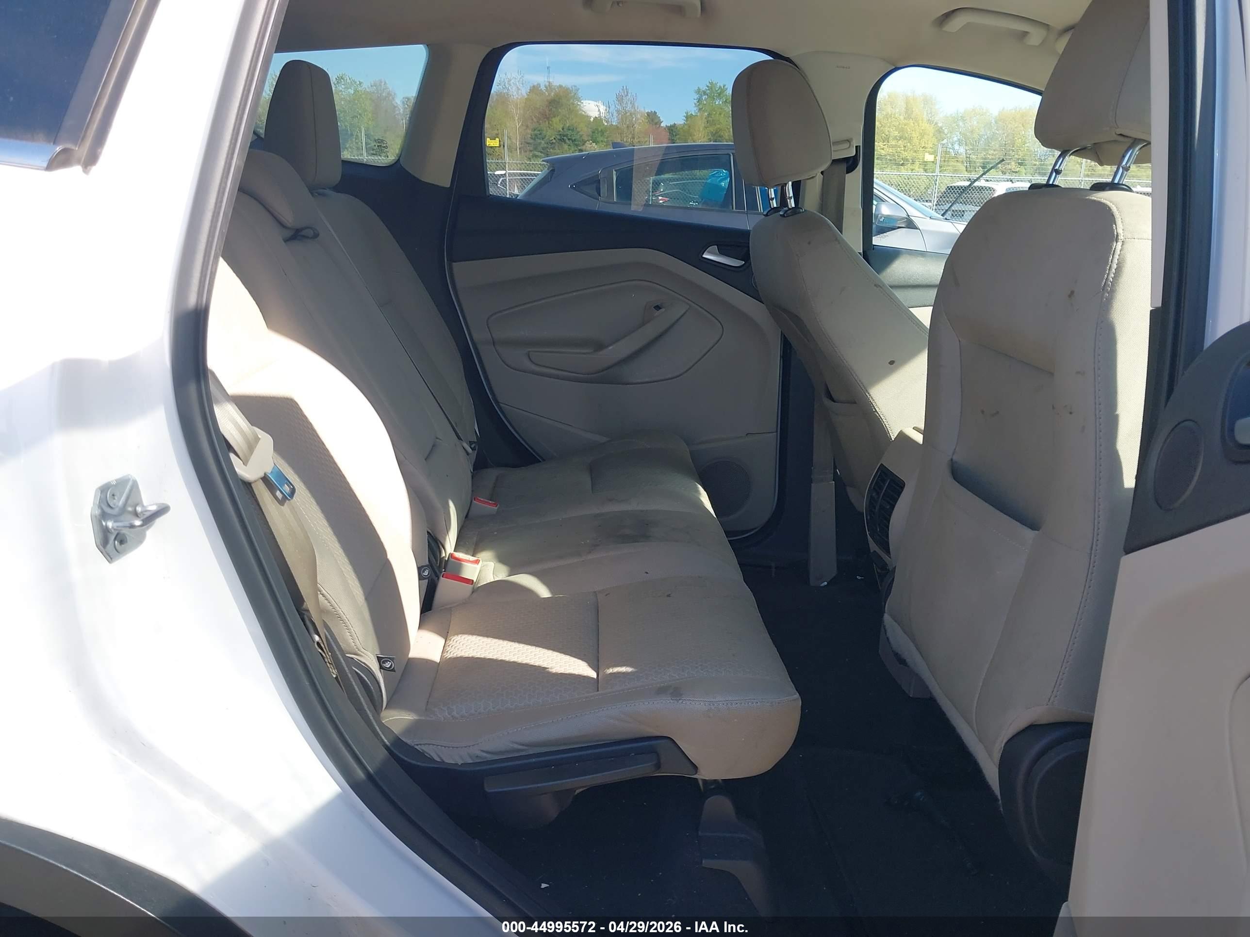 FORD ESCAPE image 8