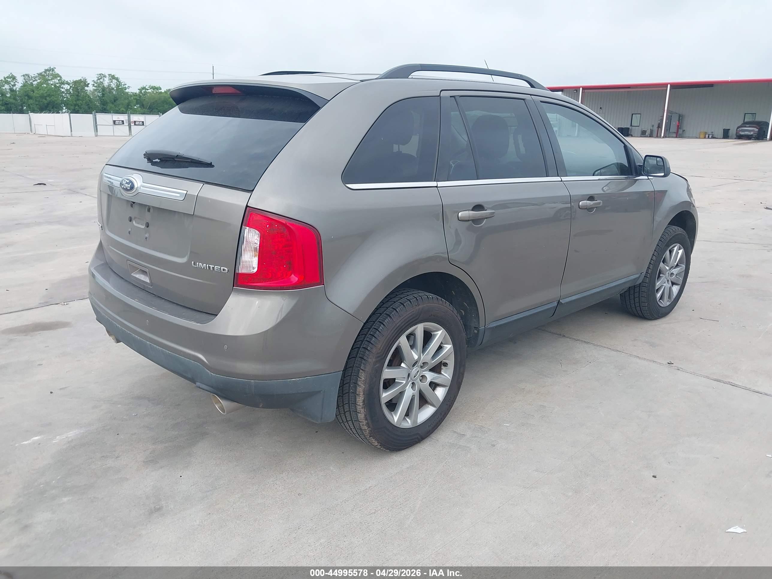 FORD EDGE image 4