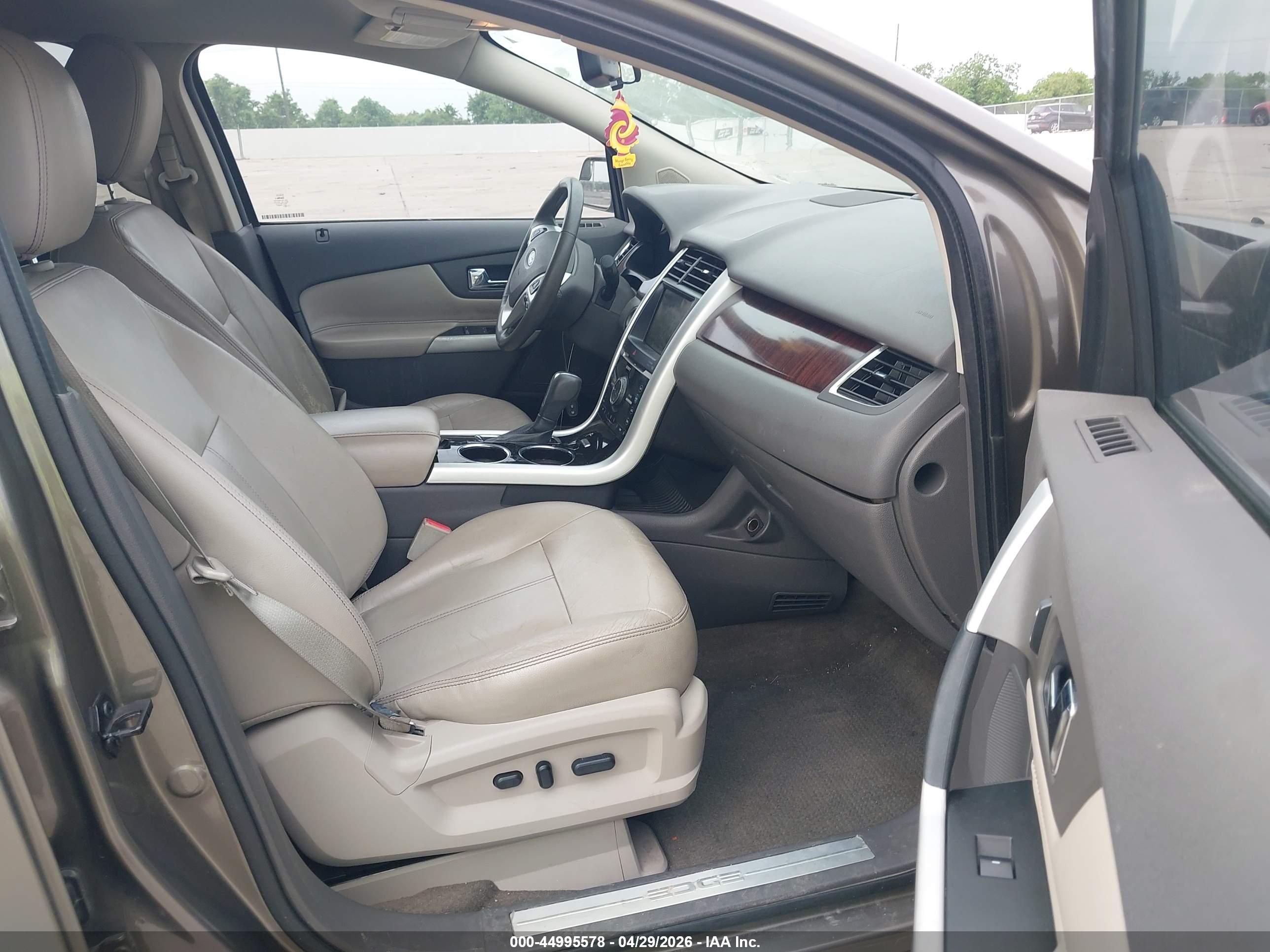 FORD EDGE image 5
