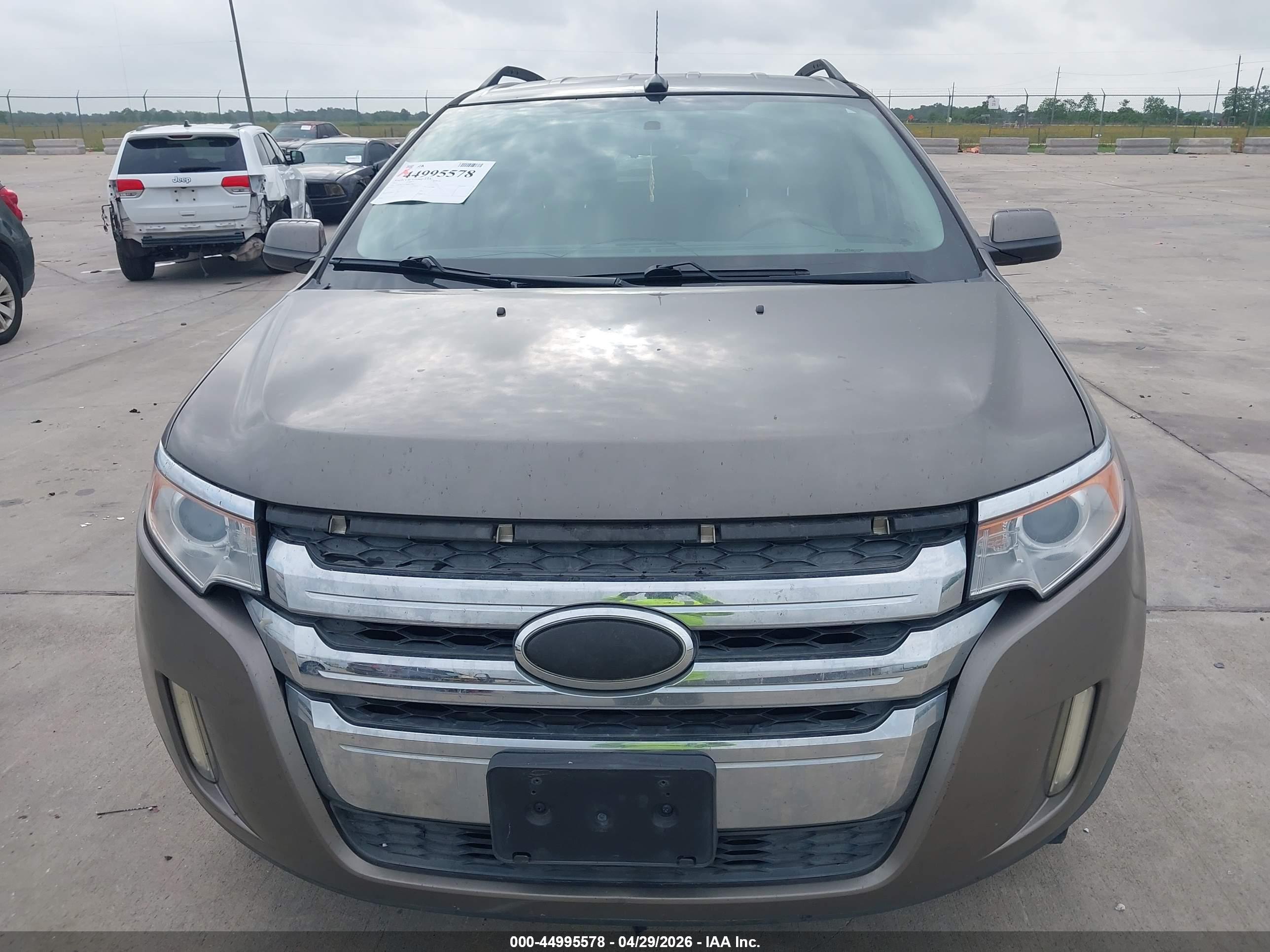 FORD EDGE image 6