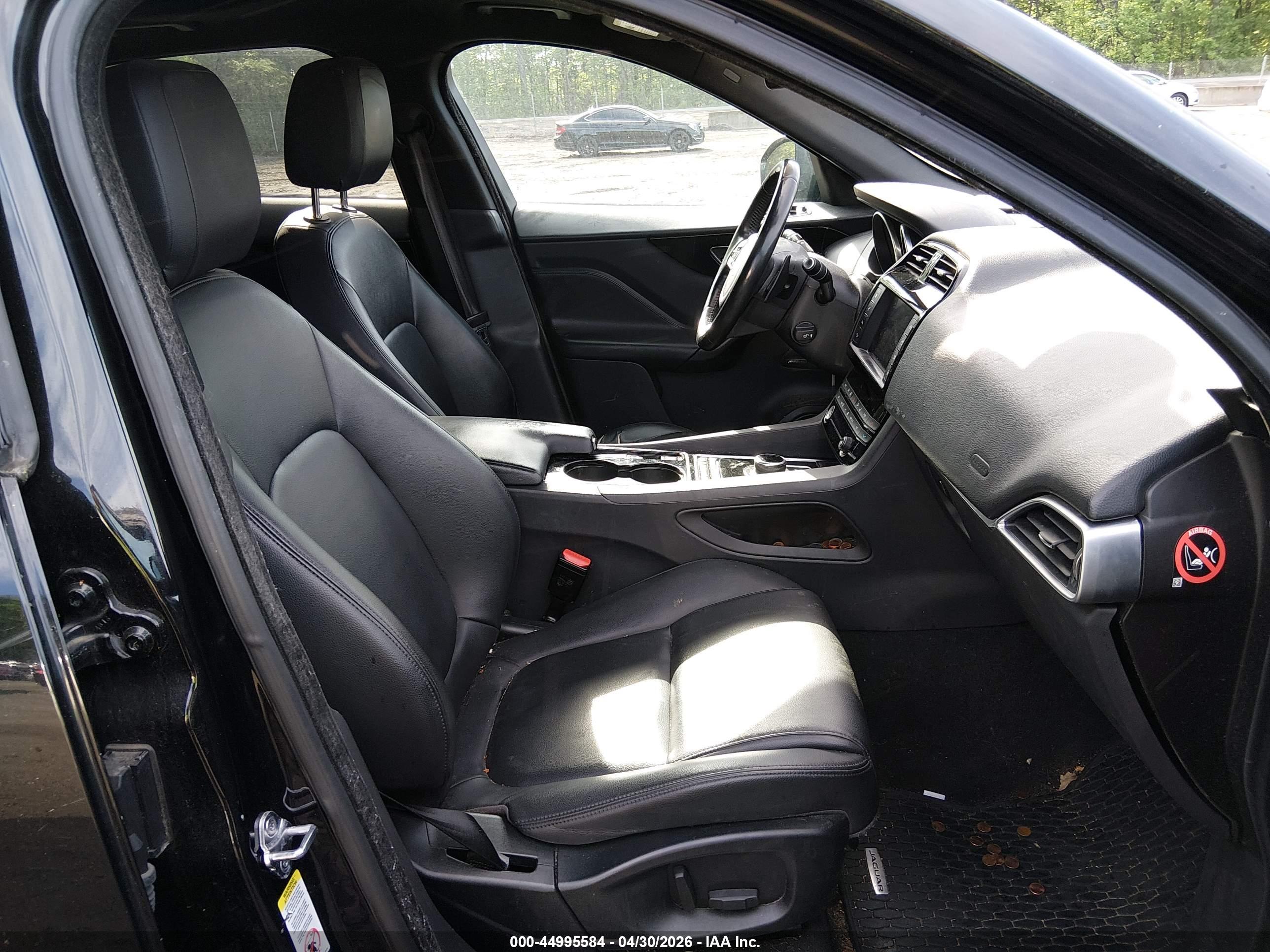 JAGUAR F-PACE image 5